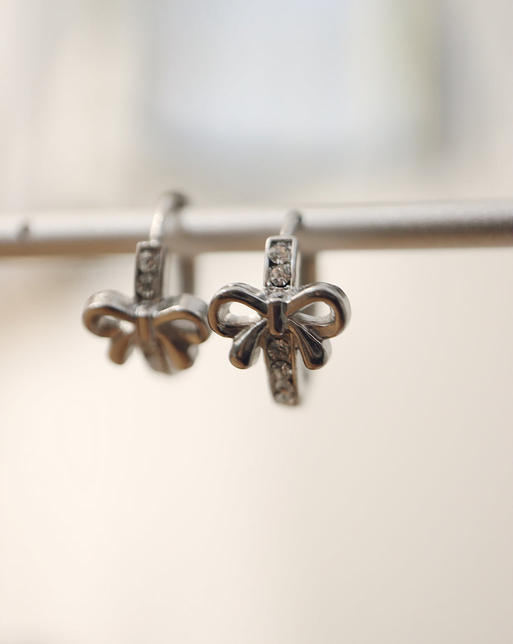 Ribbon cz stainless steel earrings