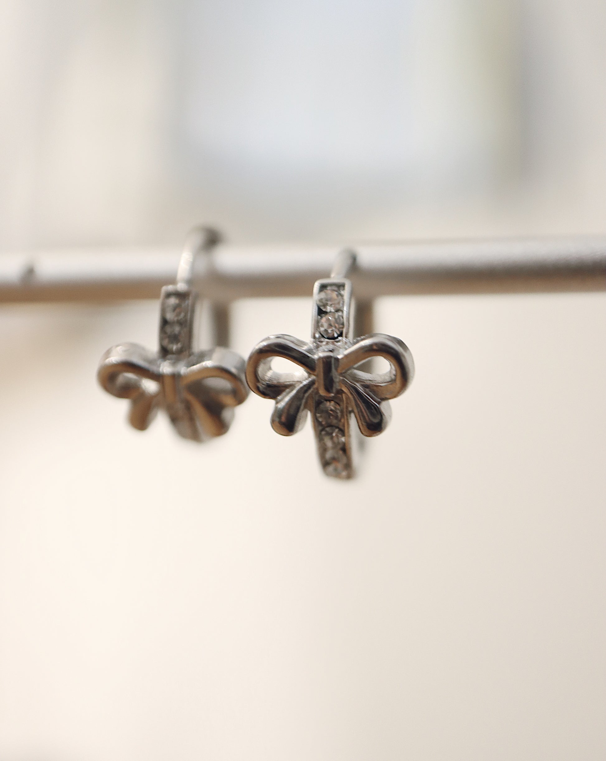 Ribbon cz stainless steel earrings