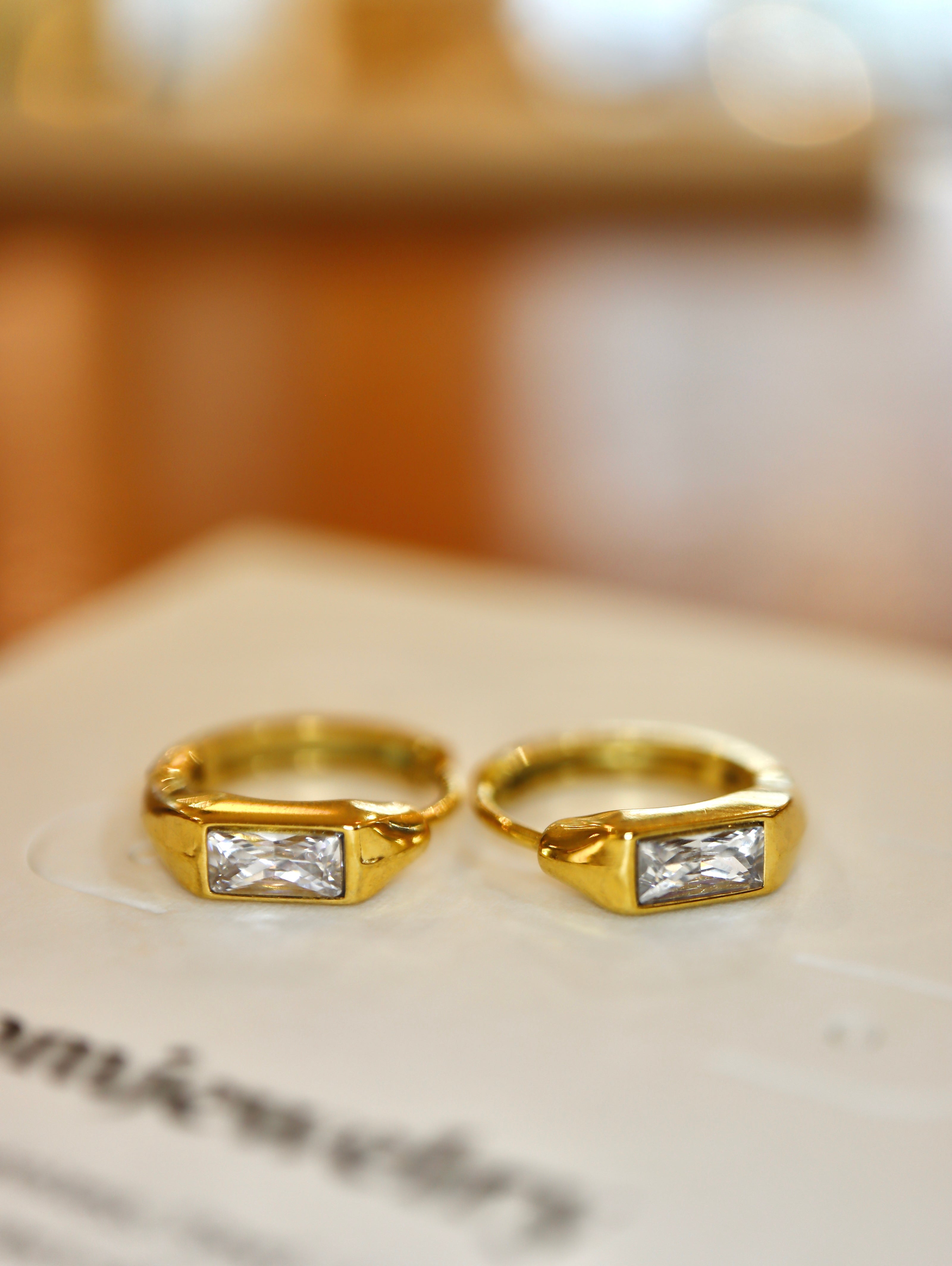 Cz stainless steel hinged hoop earrings