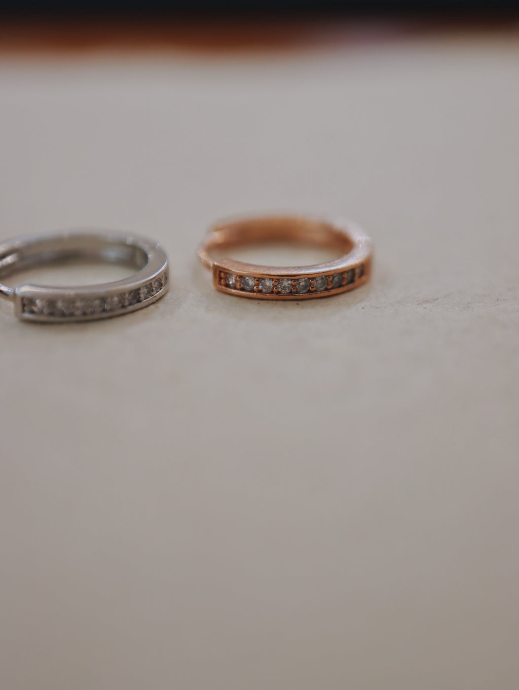 Surgical steel hinged cz hoop earring (1pc)