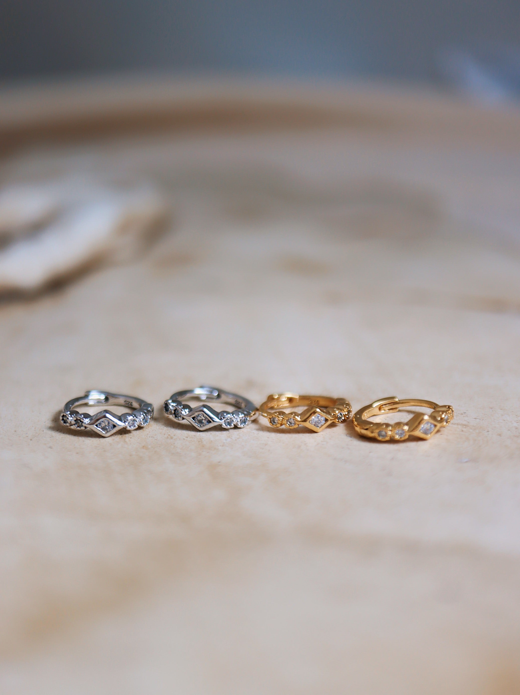 Silver925 cz huggie hoop earrings