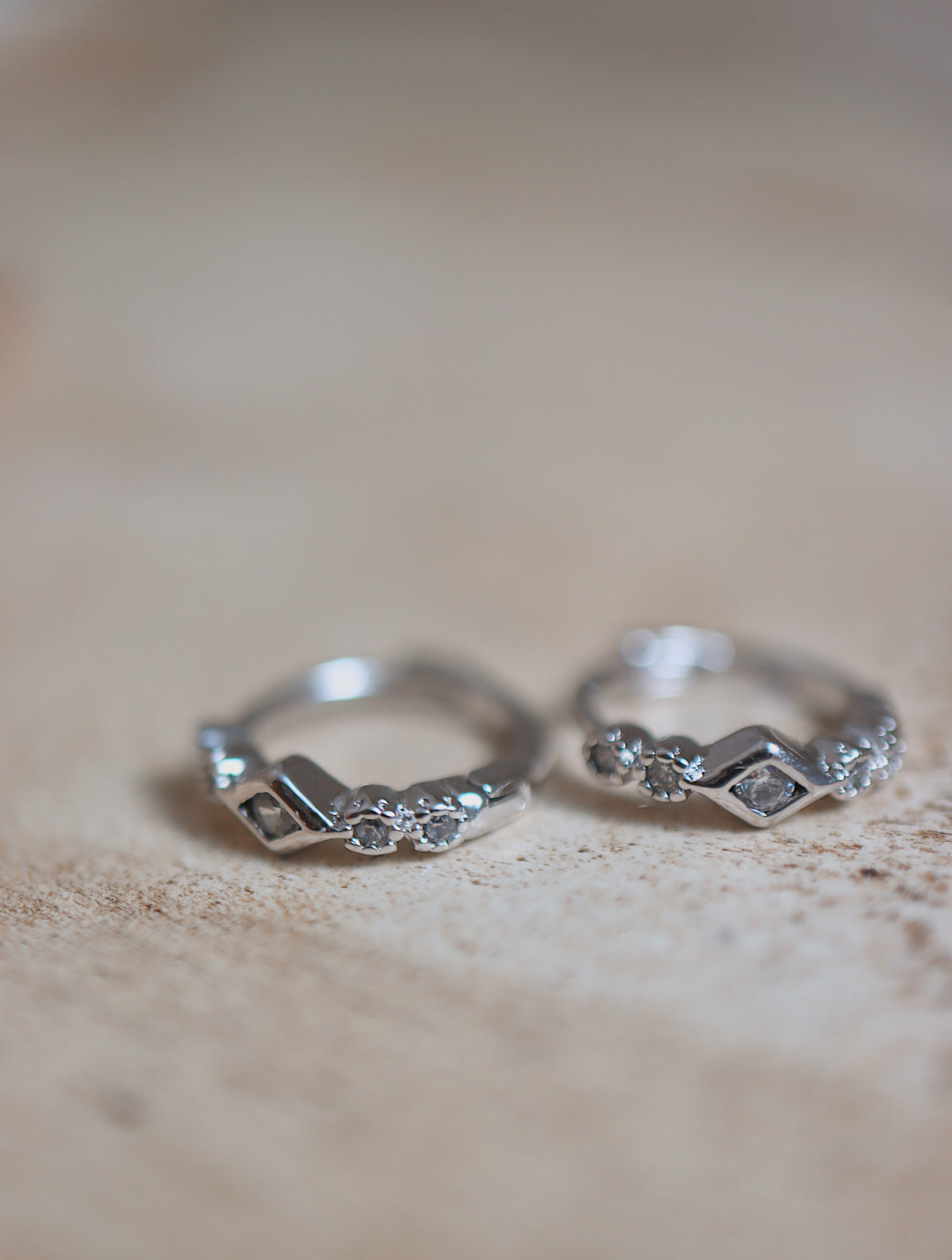 Silver925 cz huggie hoop earrings