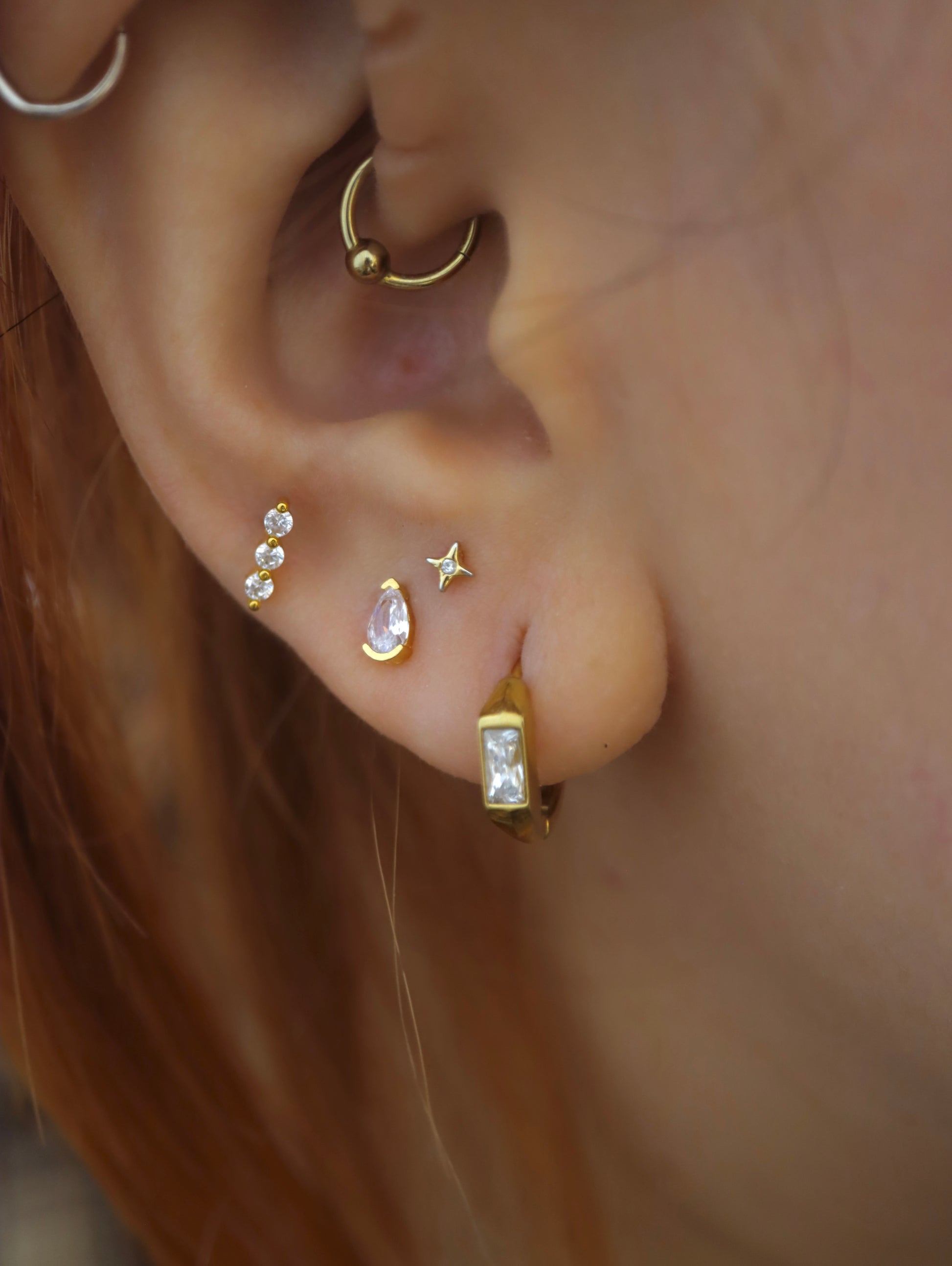 Teardrop 925 silver piercing stud