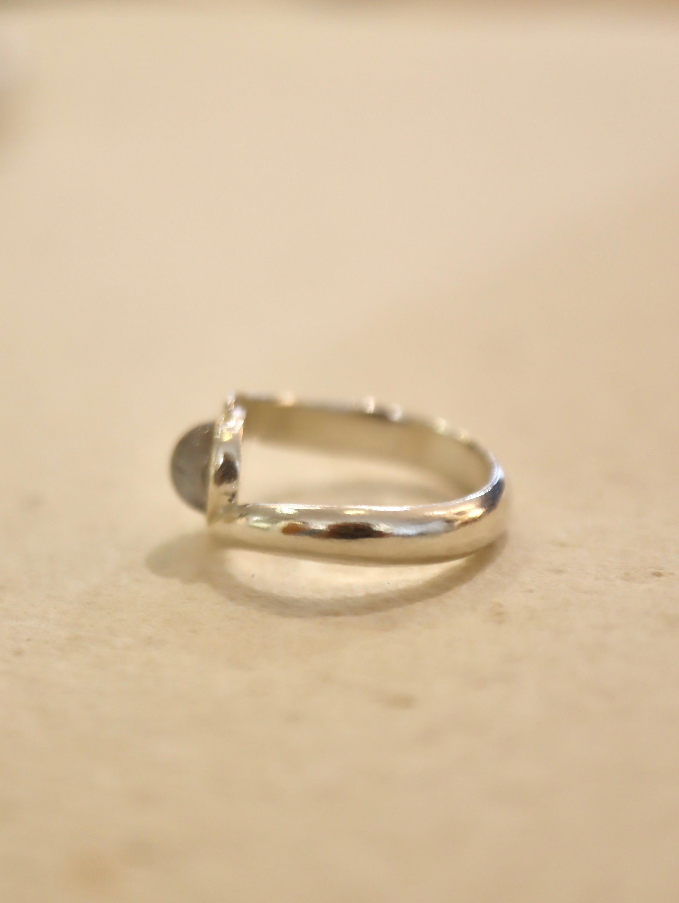 Aura labradorite pinky ring