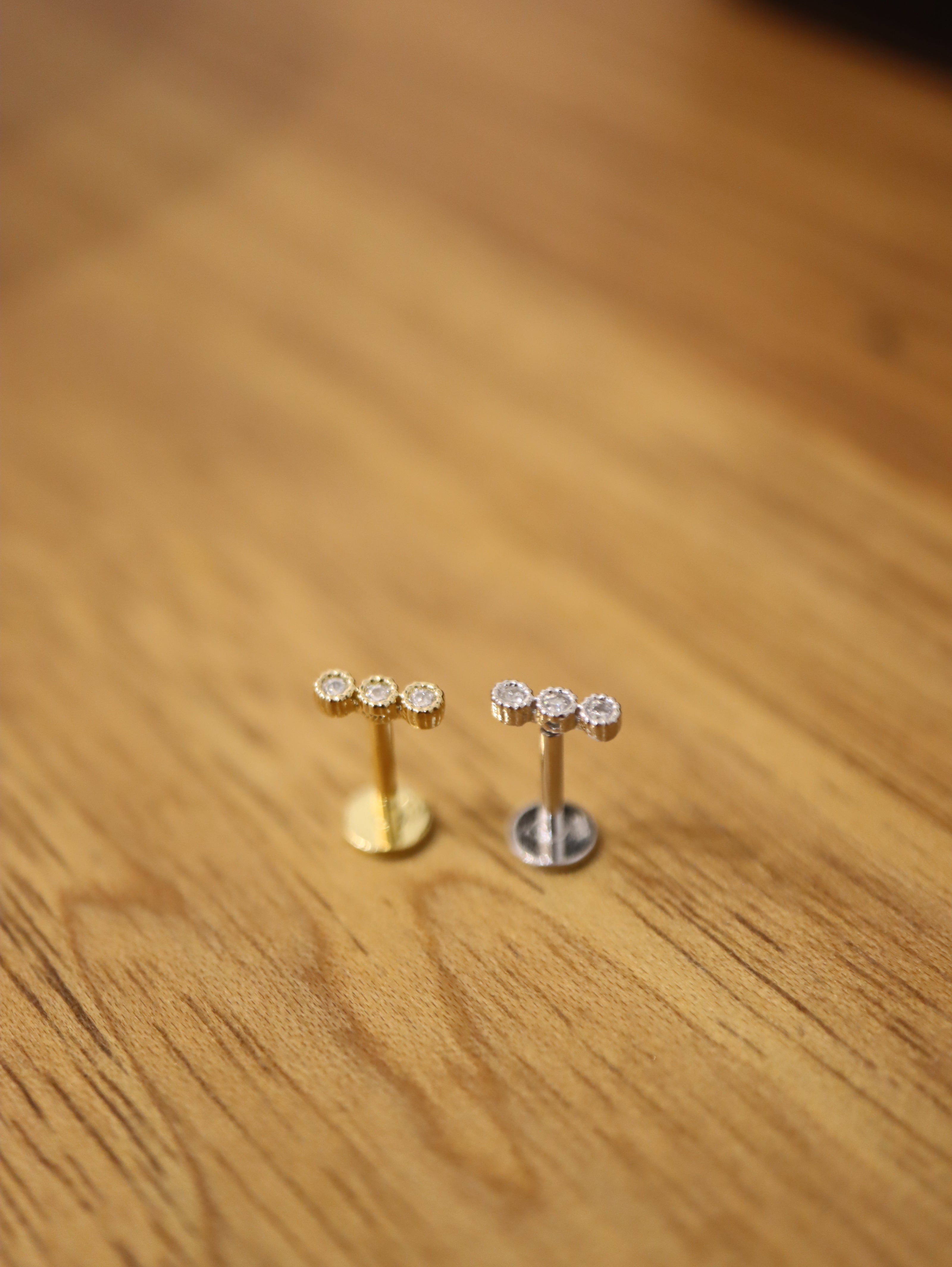 Triple cz flat back 925 silver piercing
