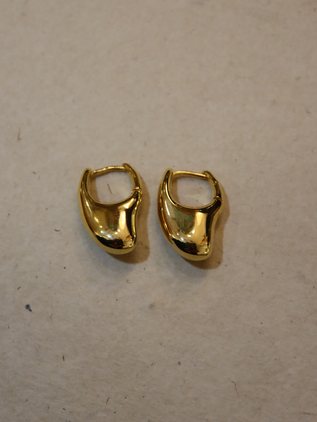 Irregular hoop earrings