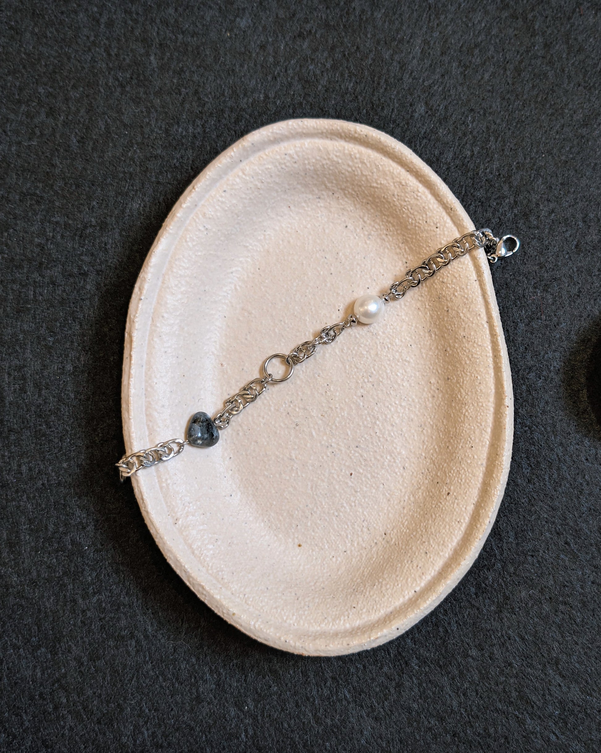 Heart & pearl stainless steel bracelet
