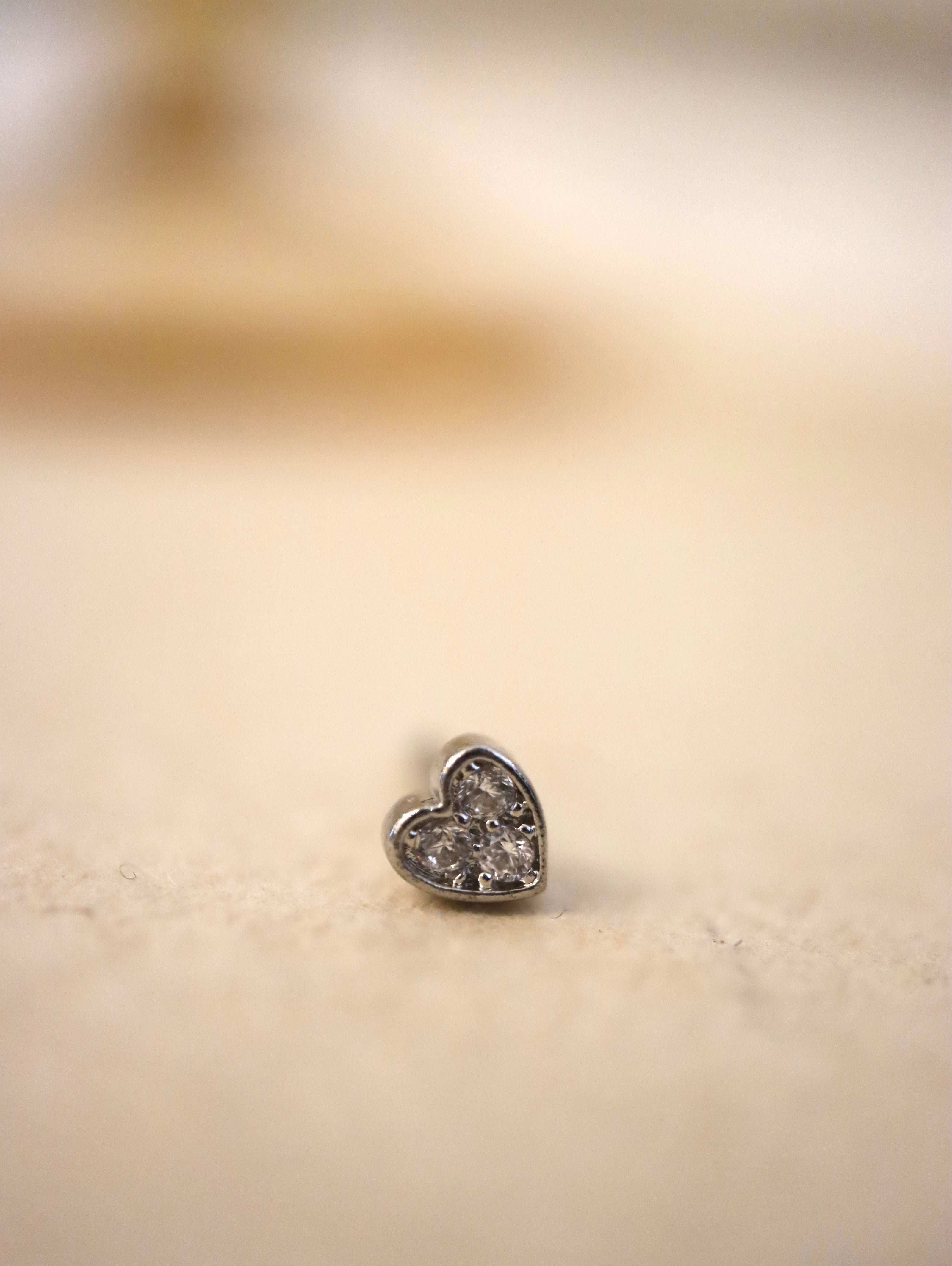 Heart cz surgical steel stud piercing (1pc)