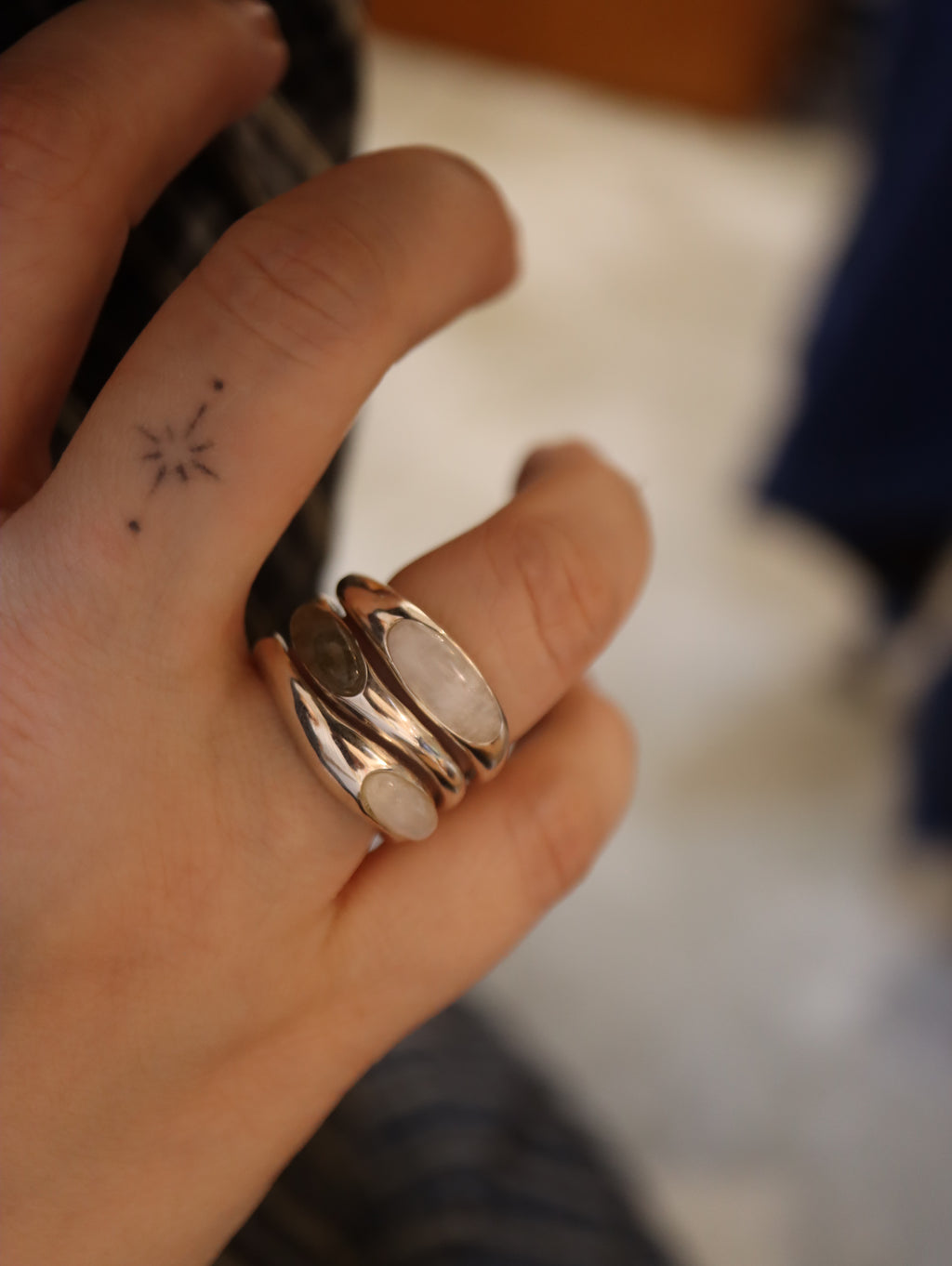 Wavy gemstone 925 statement ring