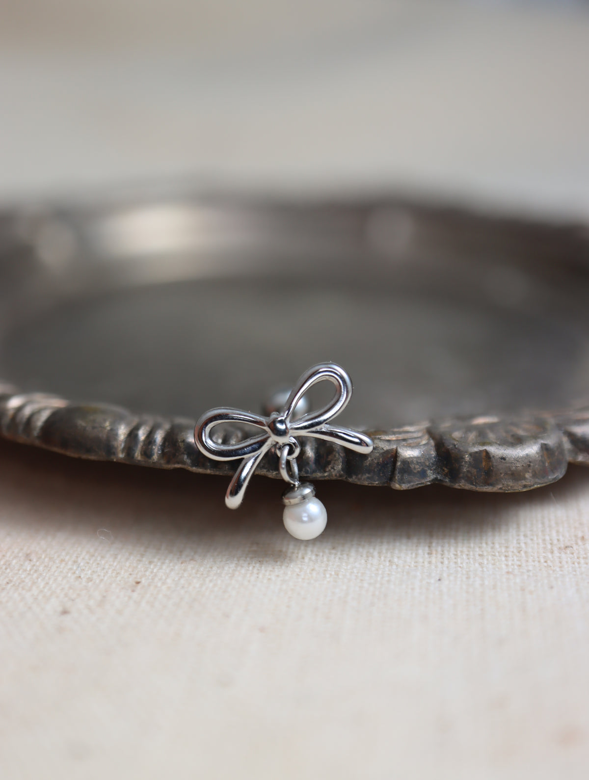 Ribbon surgical steel piercing (heart/pearl)