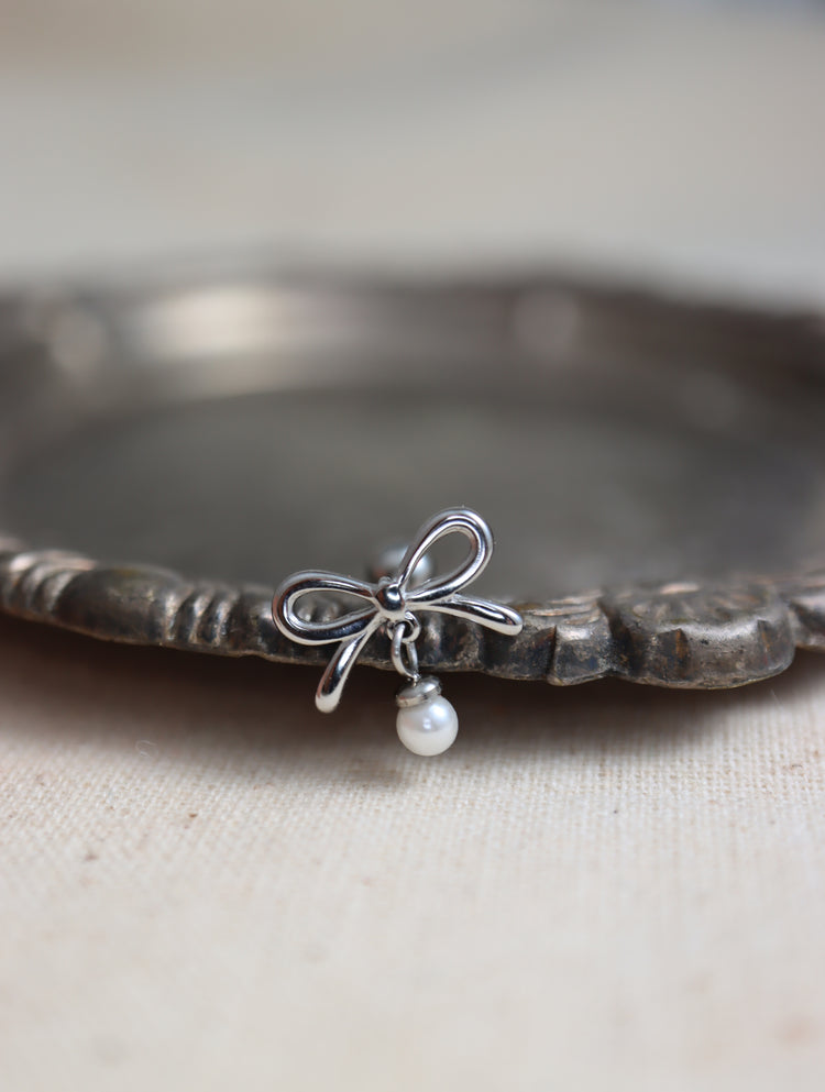Ribbon surgical steel piercing (heart/pearl)