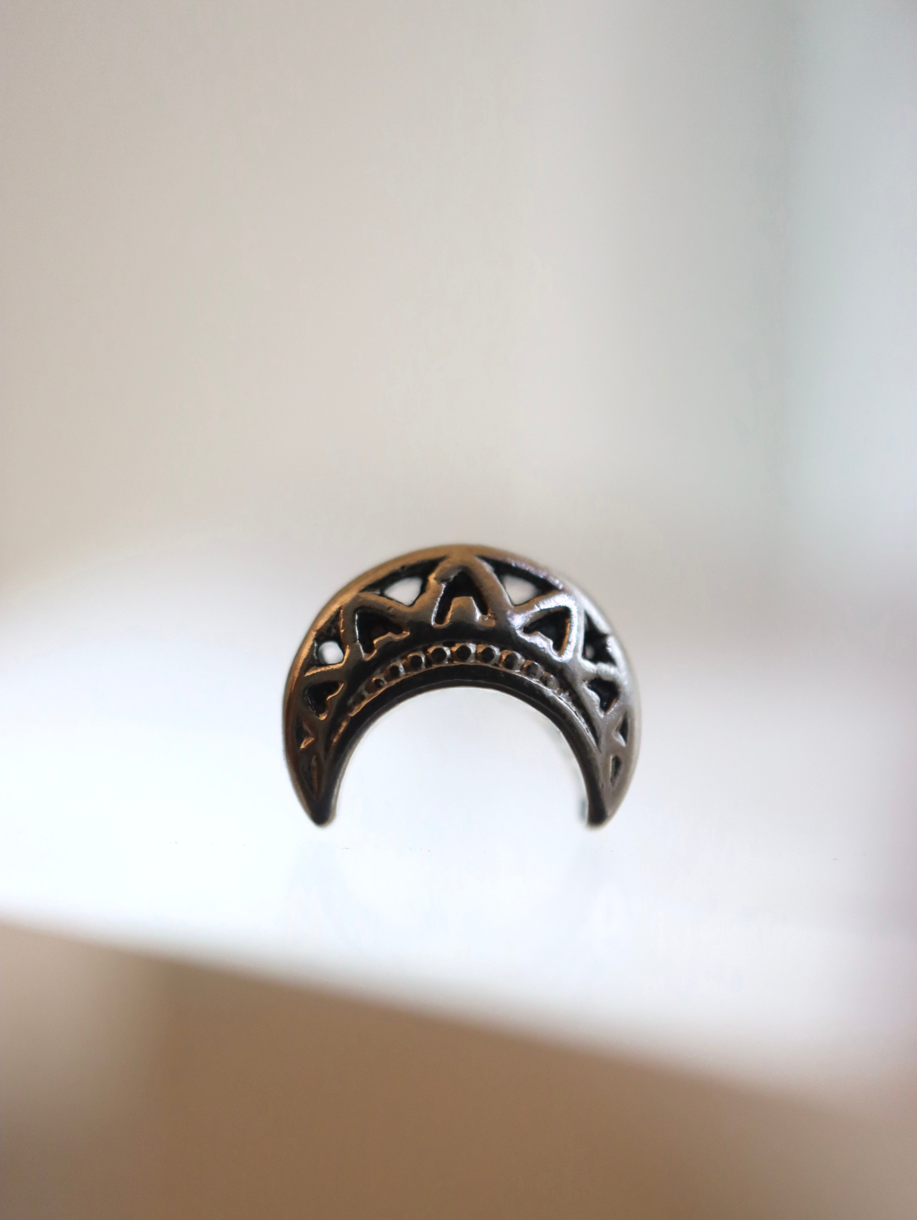Crescent 🌙 stud surgical steel piercing (1pc)