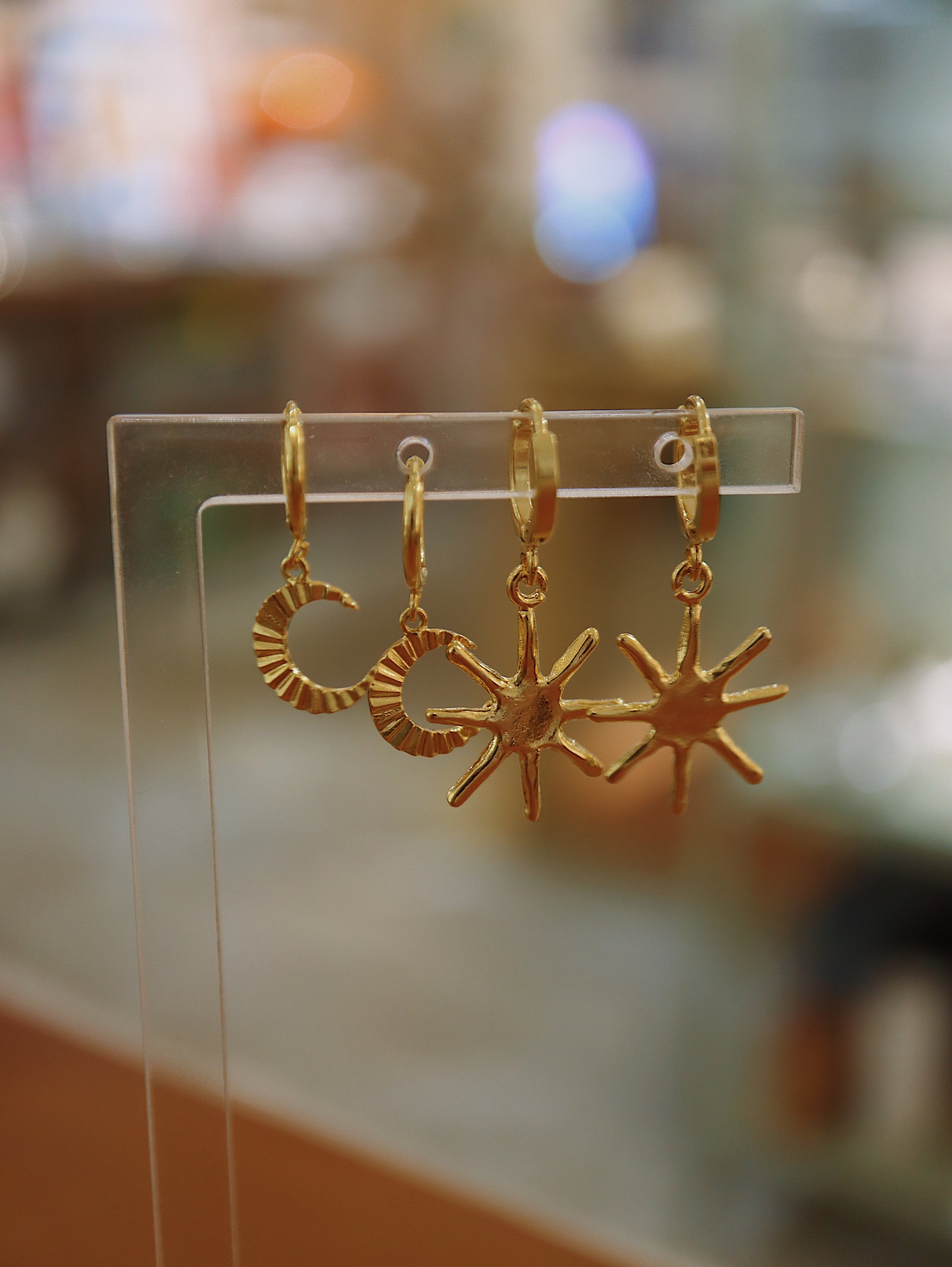 Drop sun hinged hoop earrings
