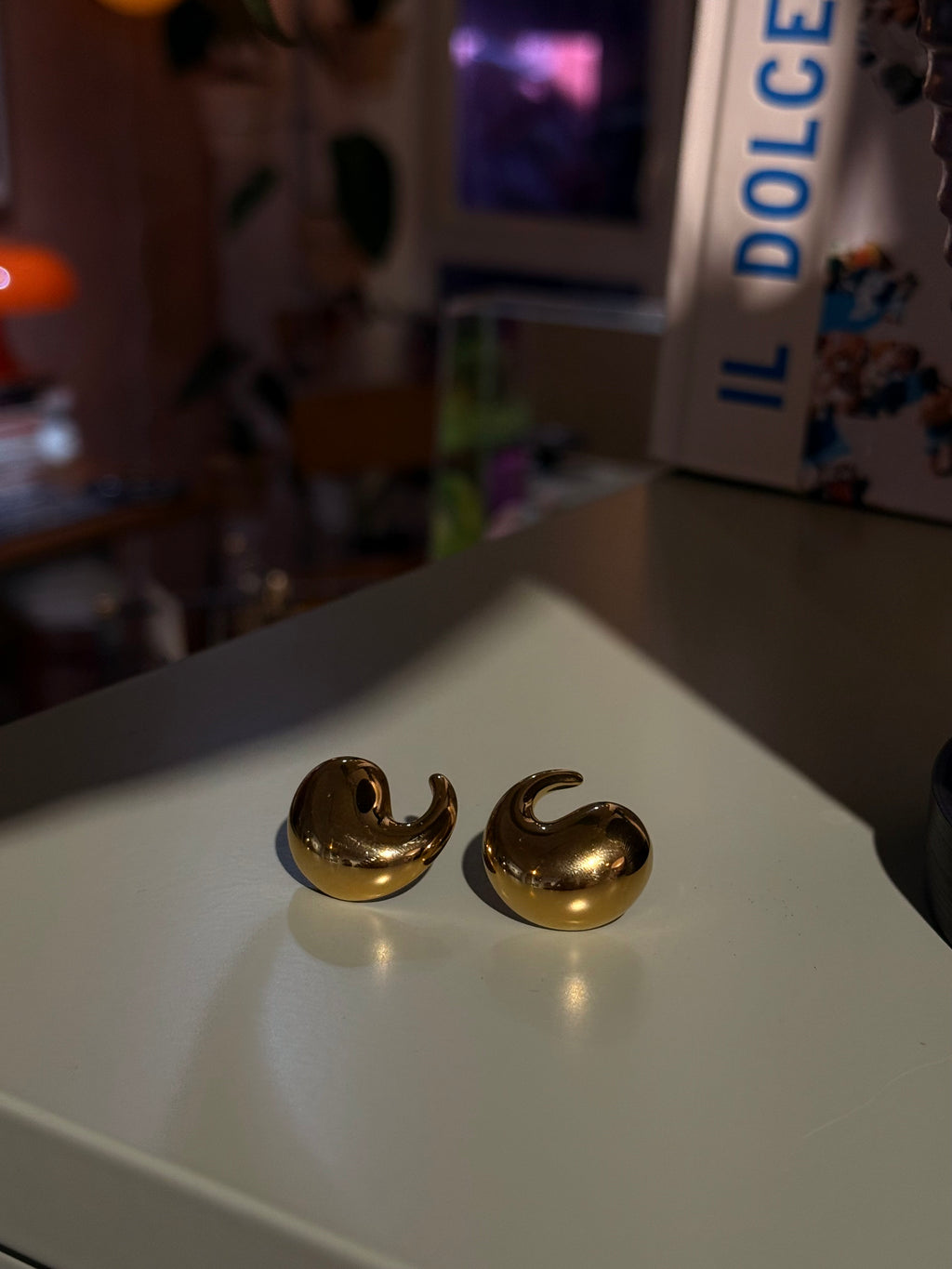 Swirl stainless steel earrings