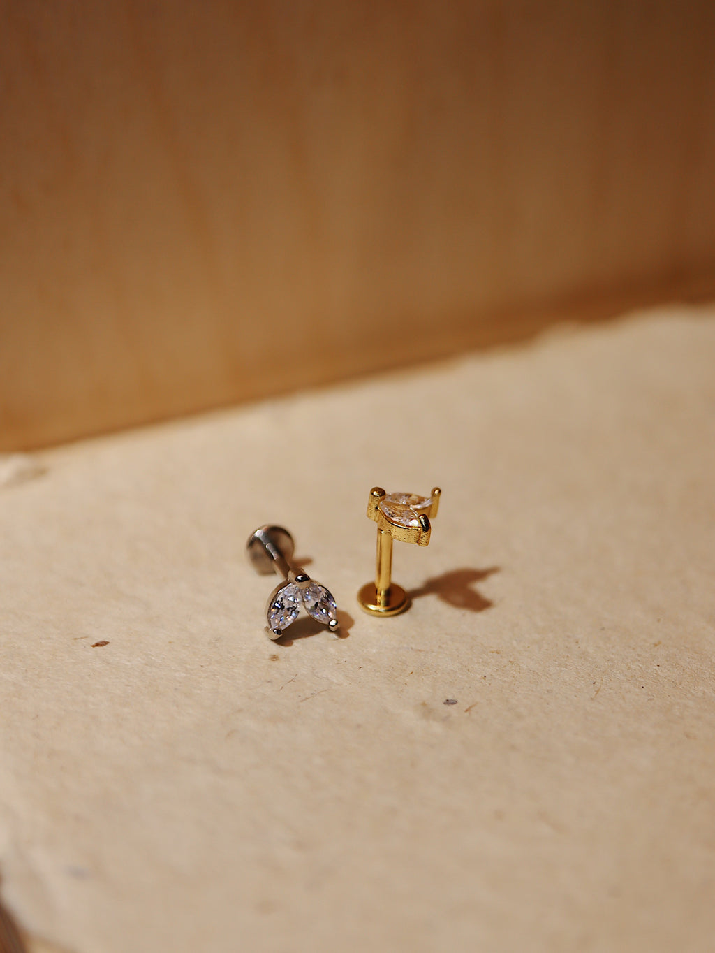 Push-pin stud pvd coating flat back earring