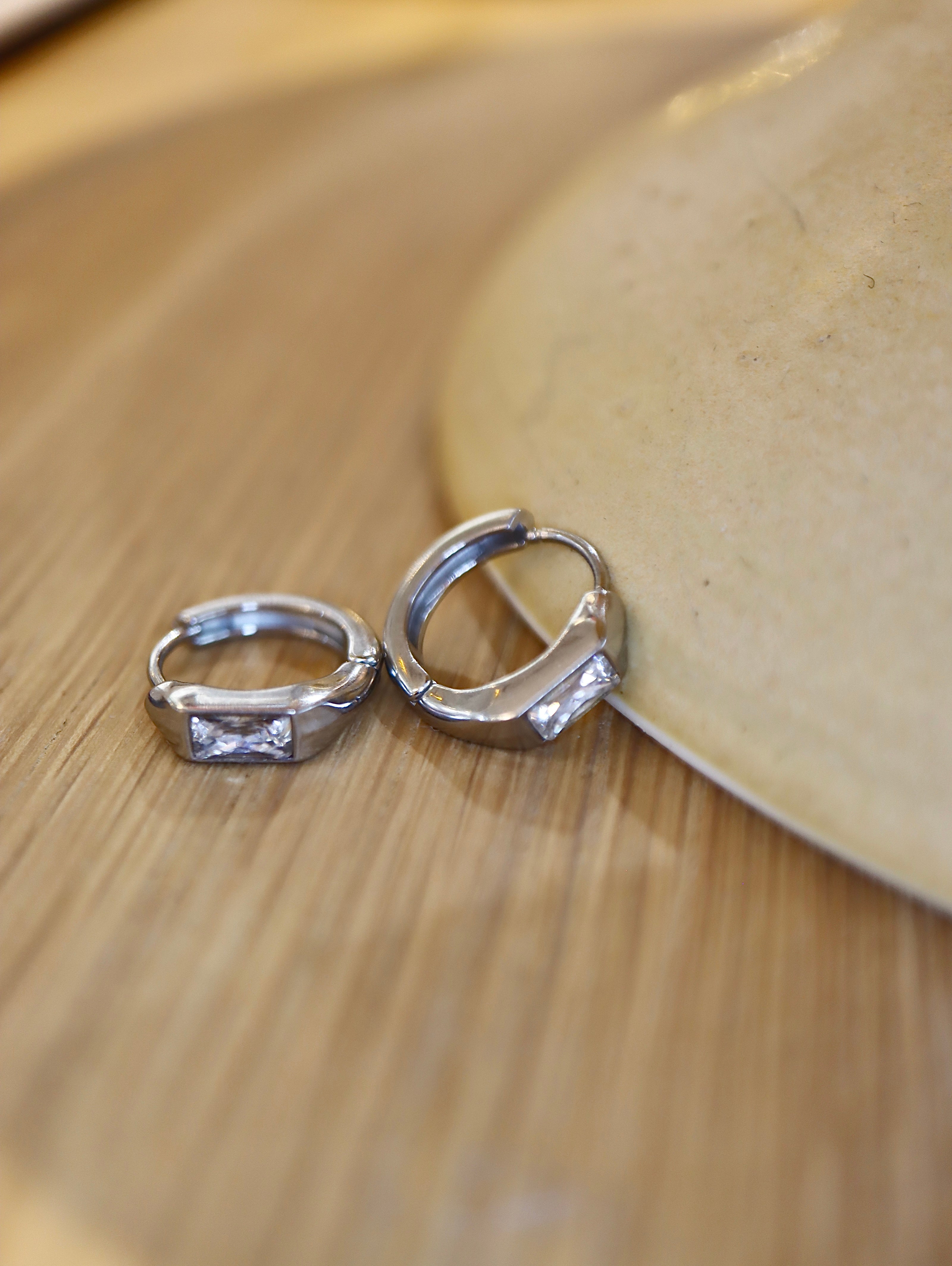 Cz stainless steel hinged hoop earrings