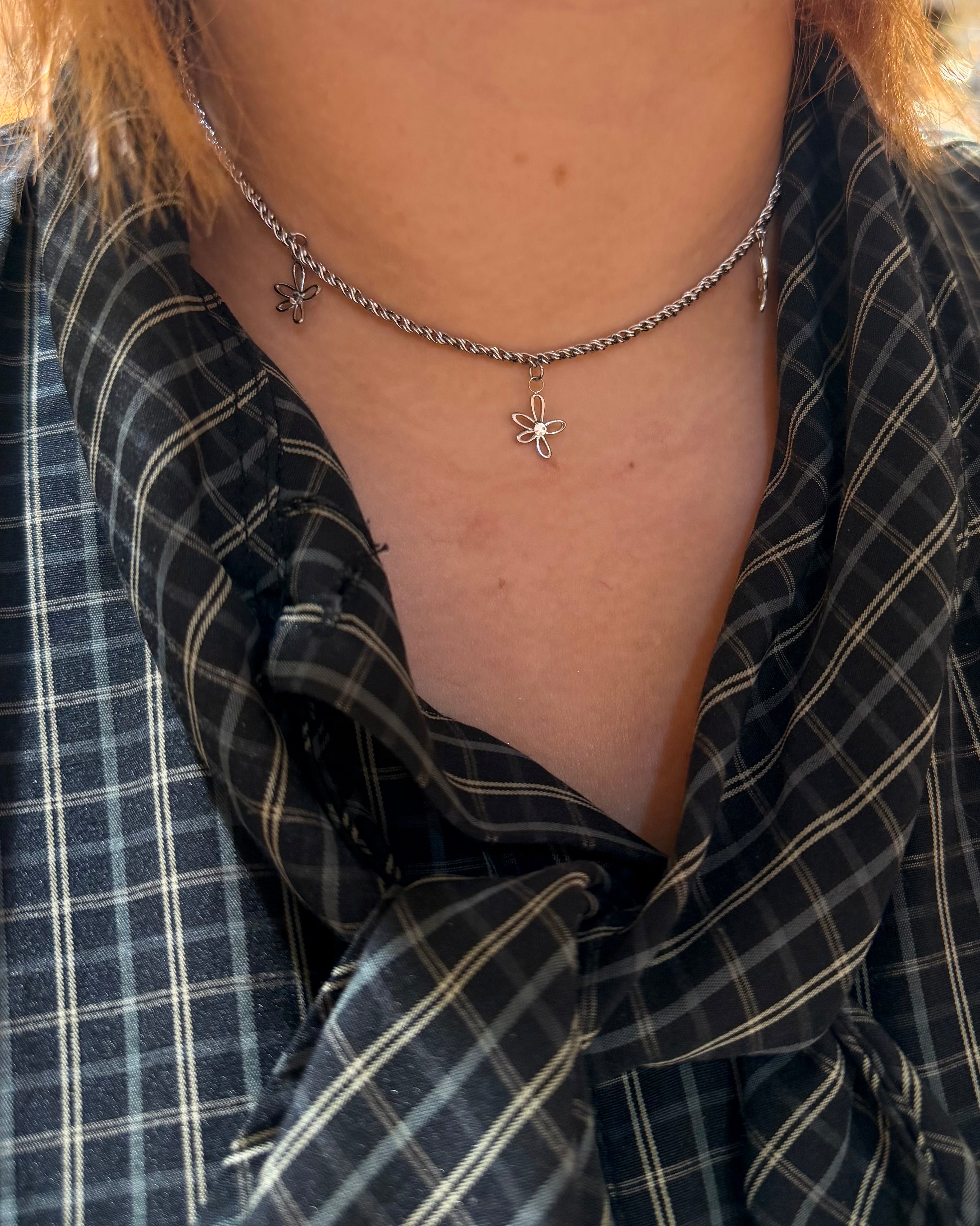 3 petals stainless steel choker necklace
