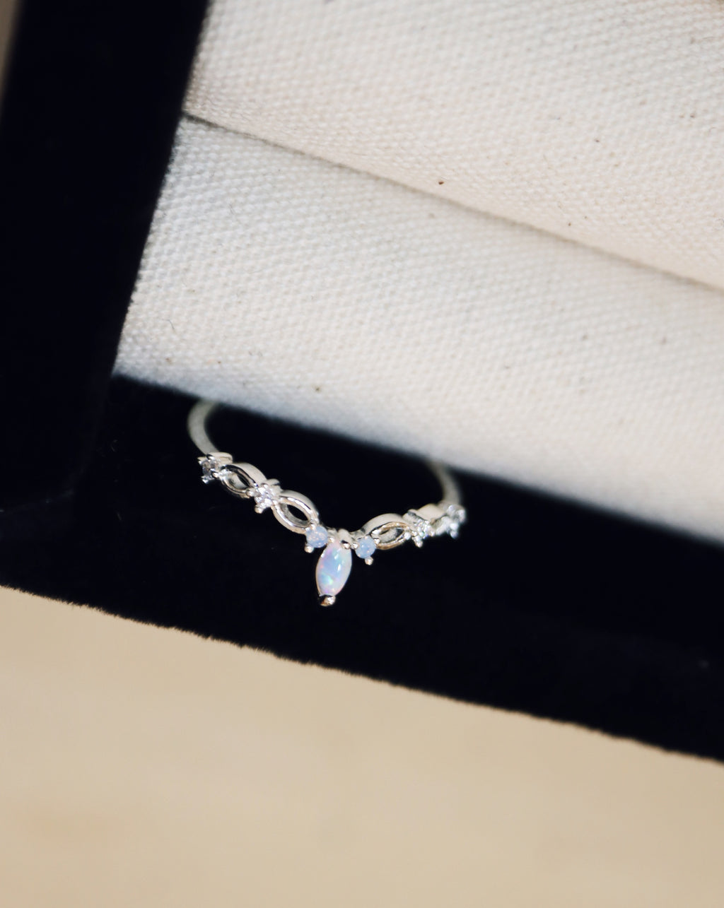 Opal cz 925 silver ring