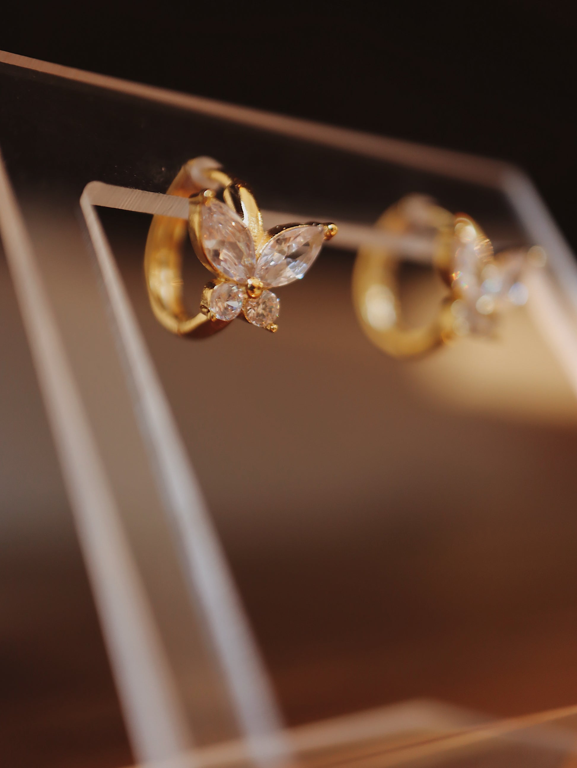 🦋 hinged hoop earrings