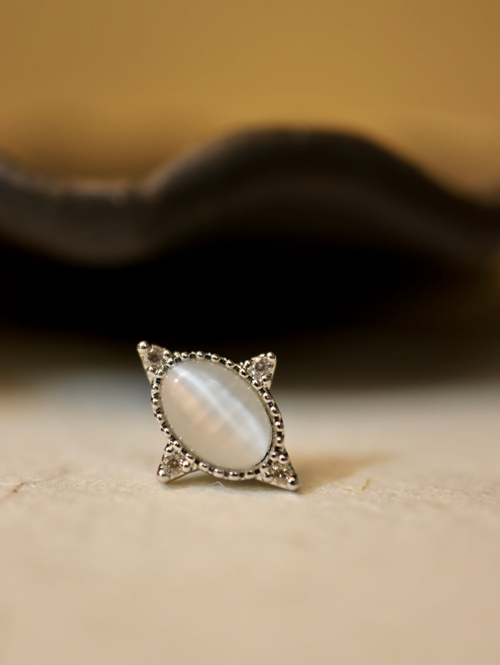 Oval cz stud surgical steel piercing