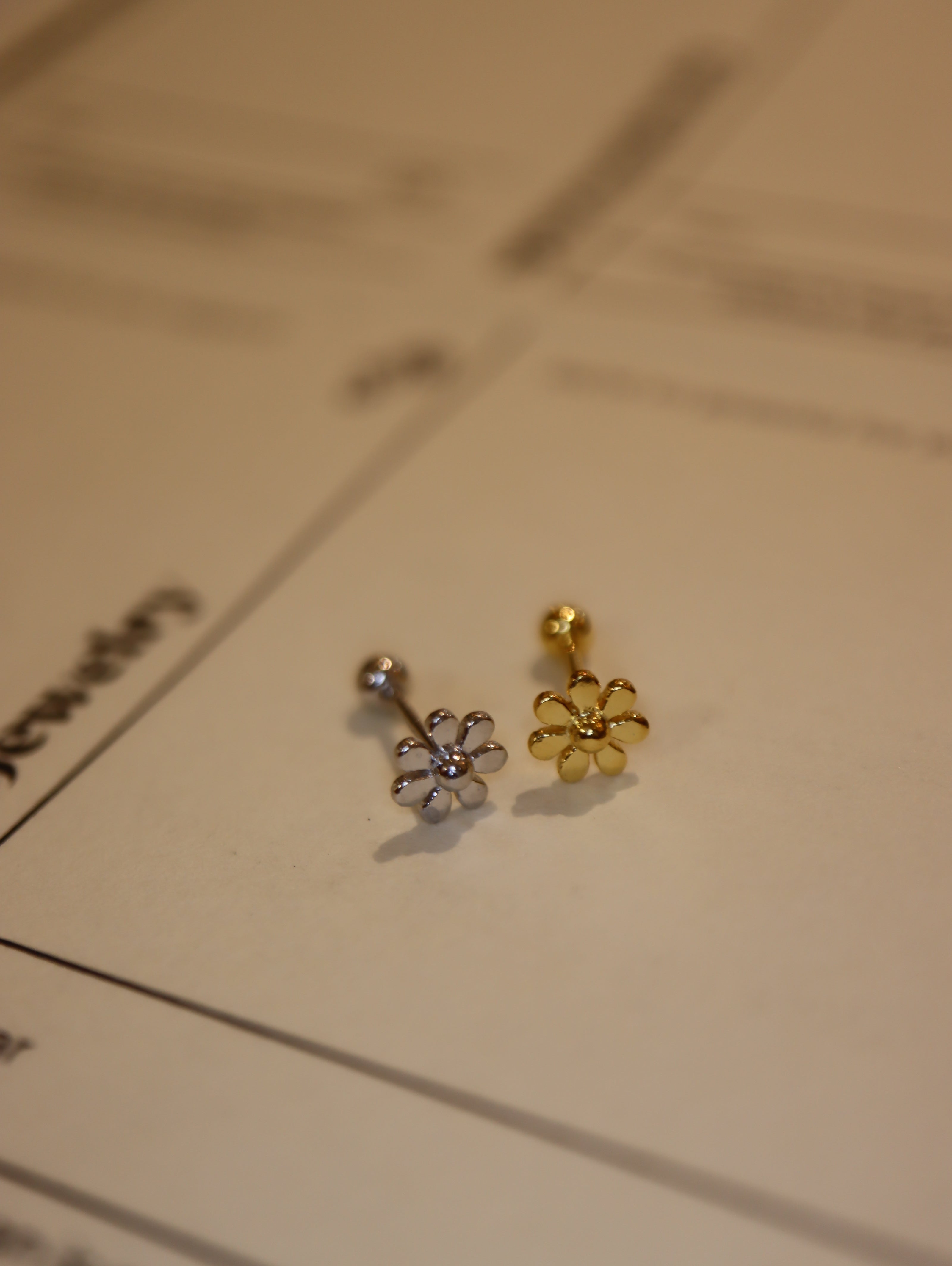 Petal Stud 925 Silver Piercing Earring (1pc)