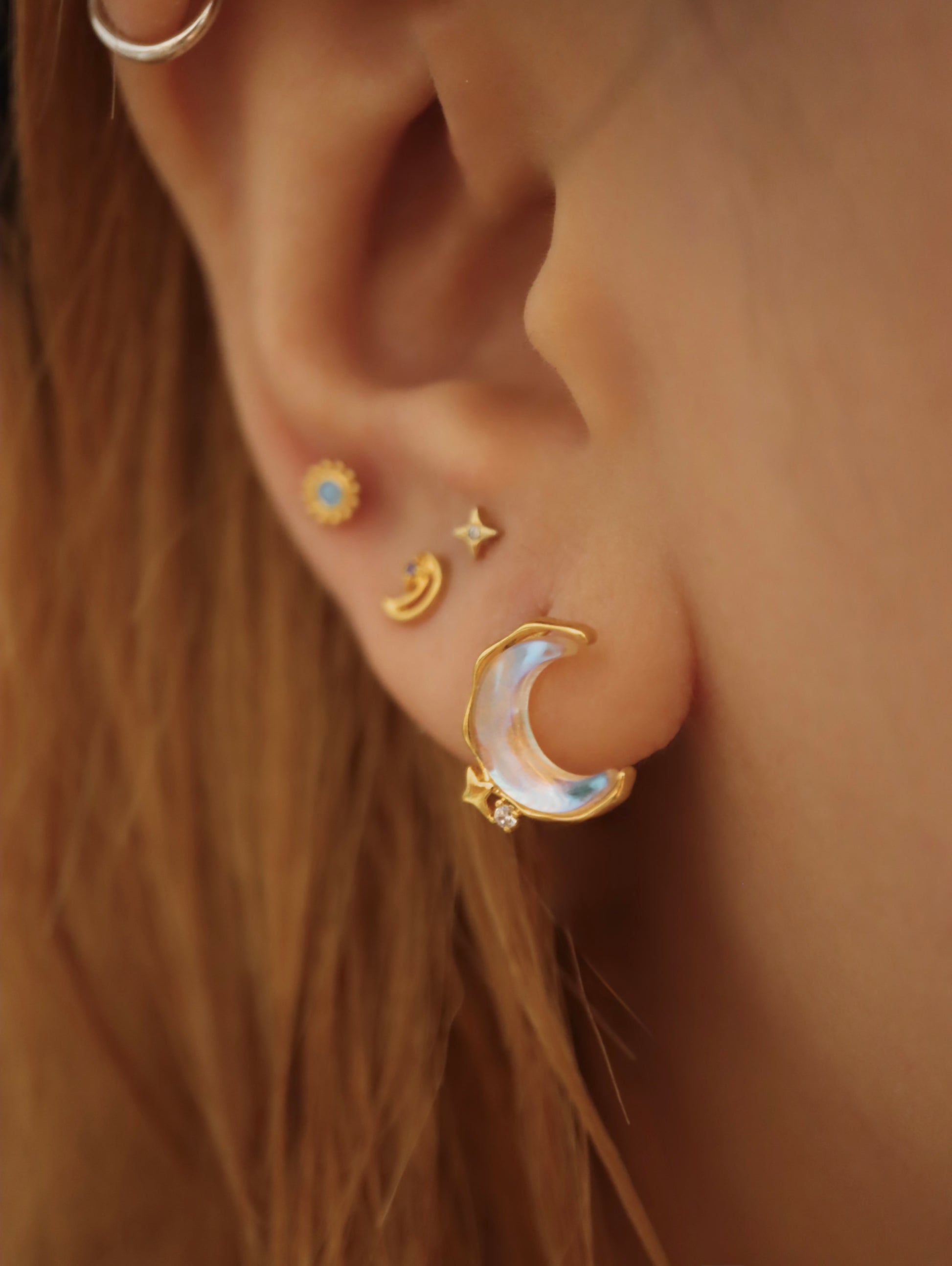 Crescent metallic surgical steel piercing (1pc)