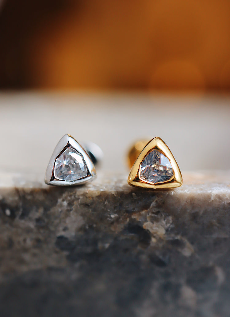 Trillion cut silver 925 flat back stud piercing (1pc)