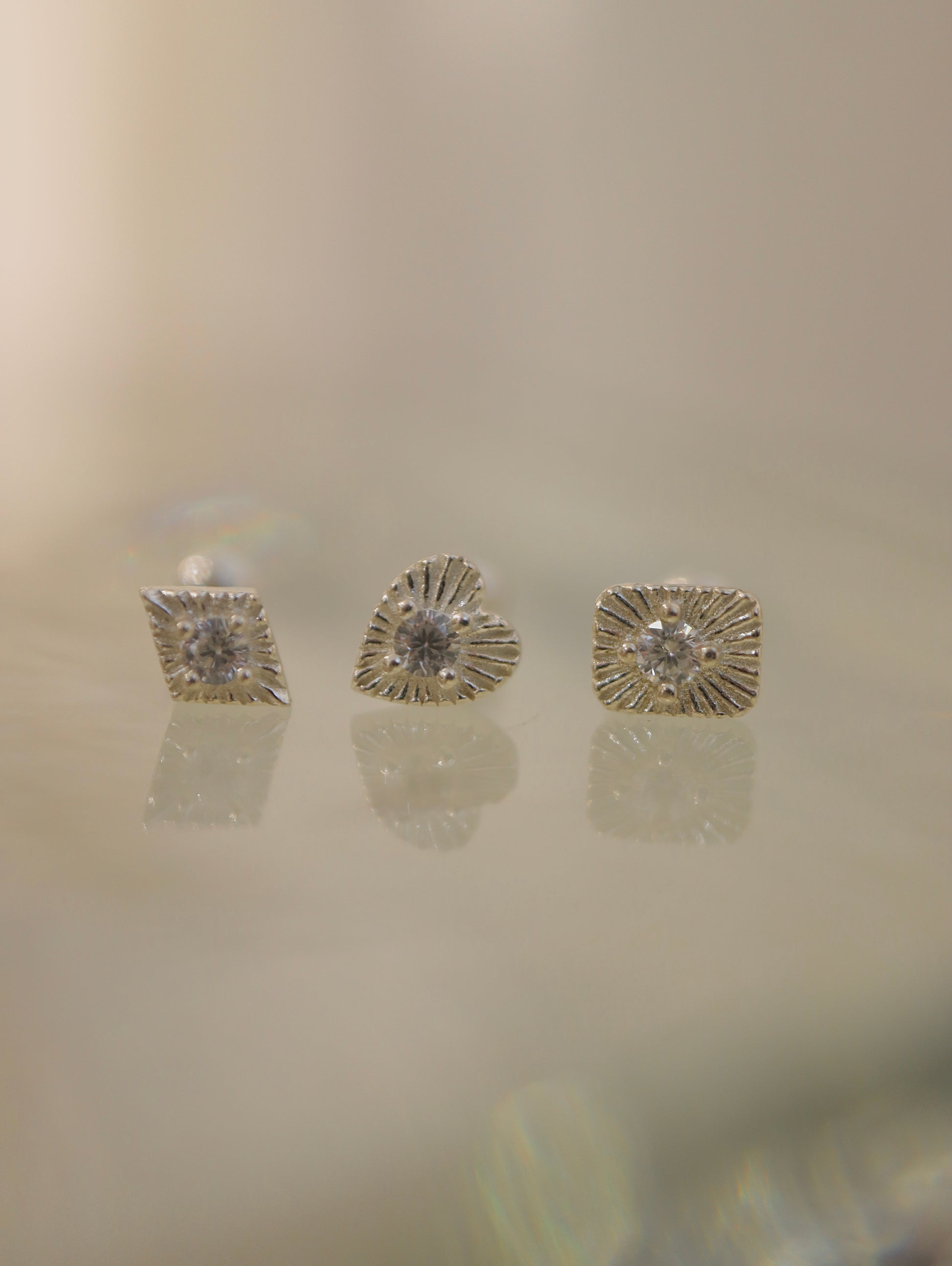 Ray burst stud 925silver earring piercing