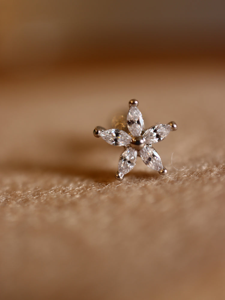 Flower cz surgical steel earring piercing