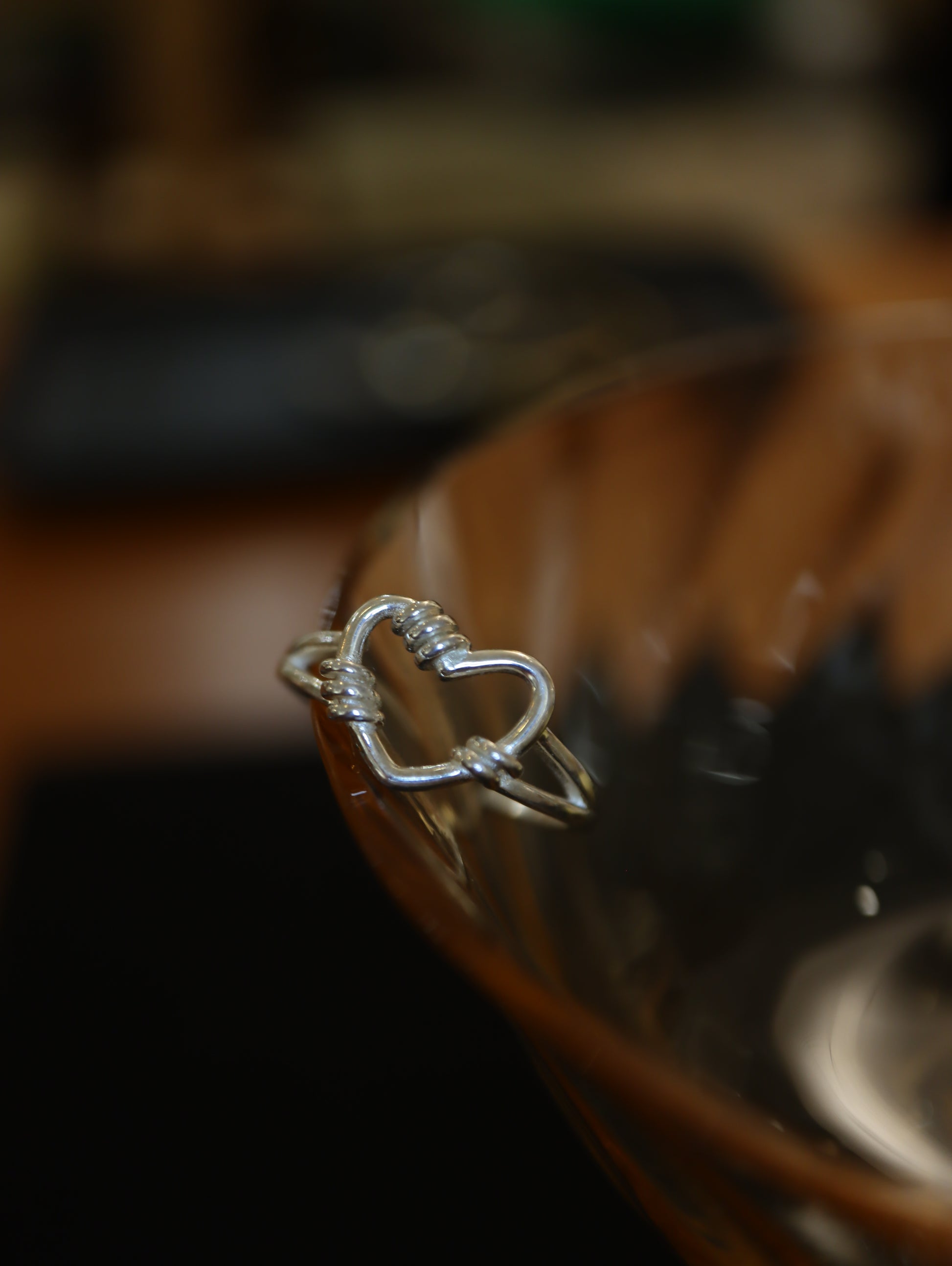 Silver925 hallow heart open size ring