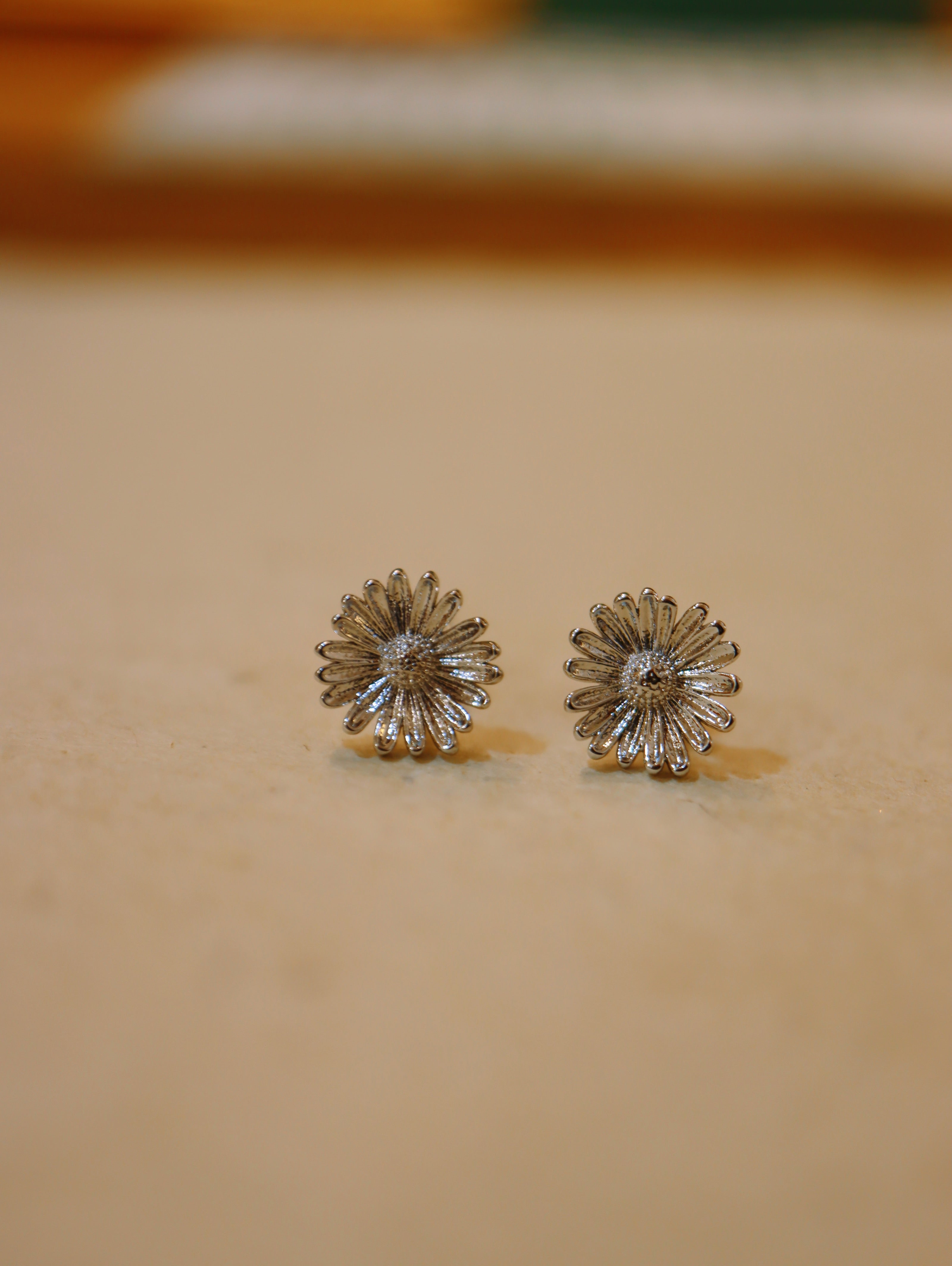 Daisy Bloom Stud Earrings