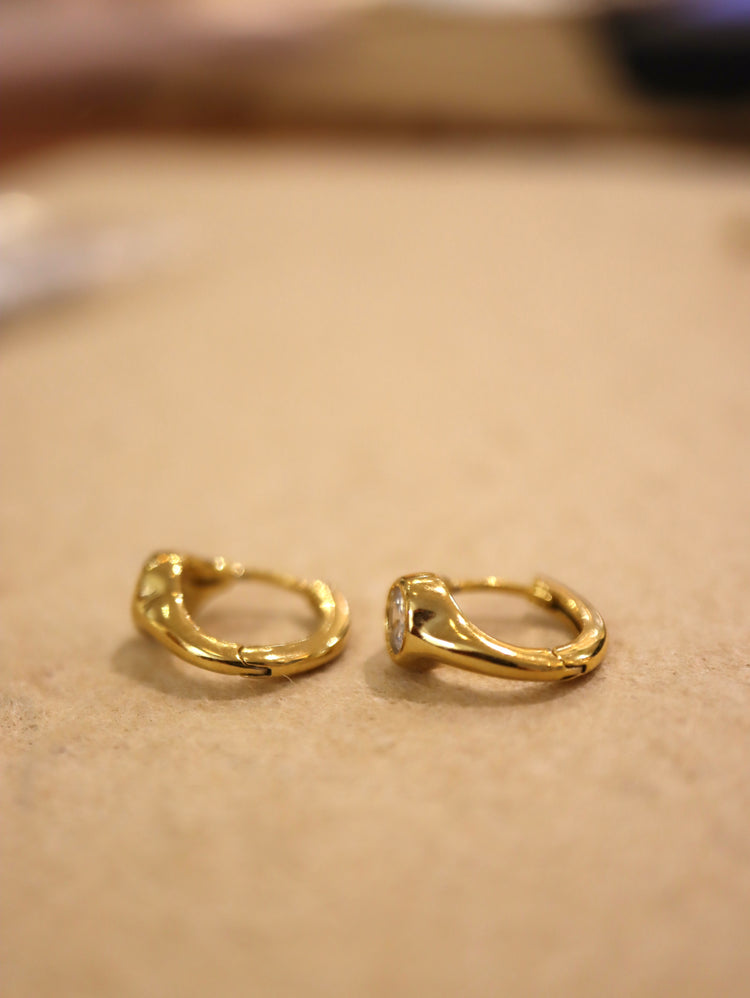 Round cz hinged hoop 925 Silver earrings