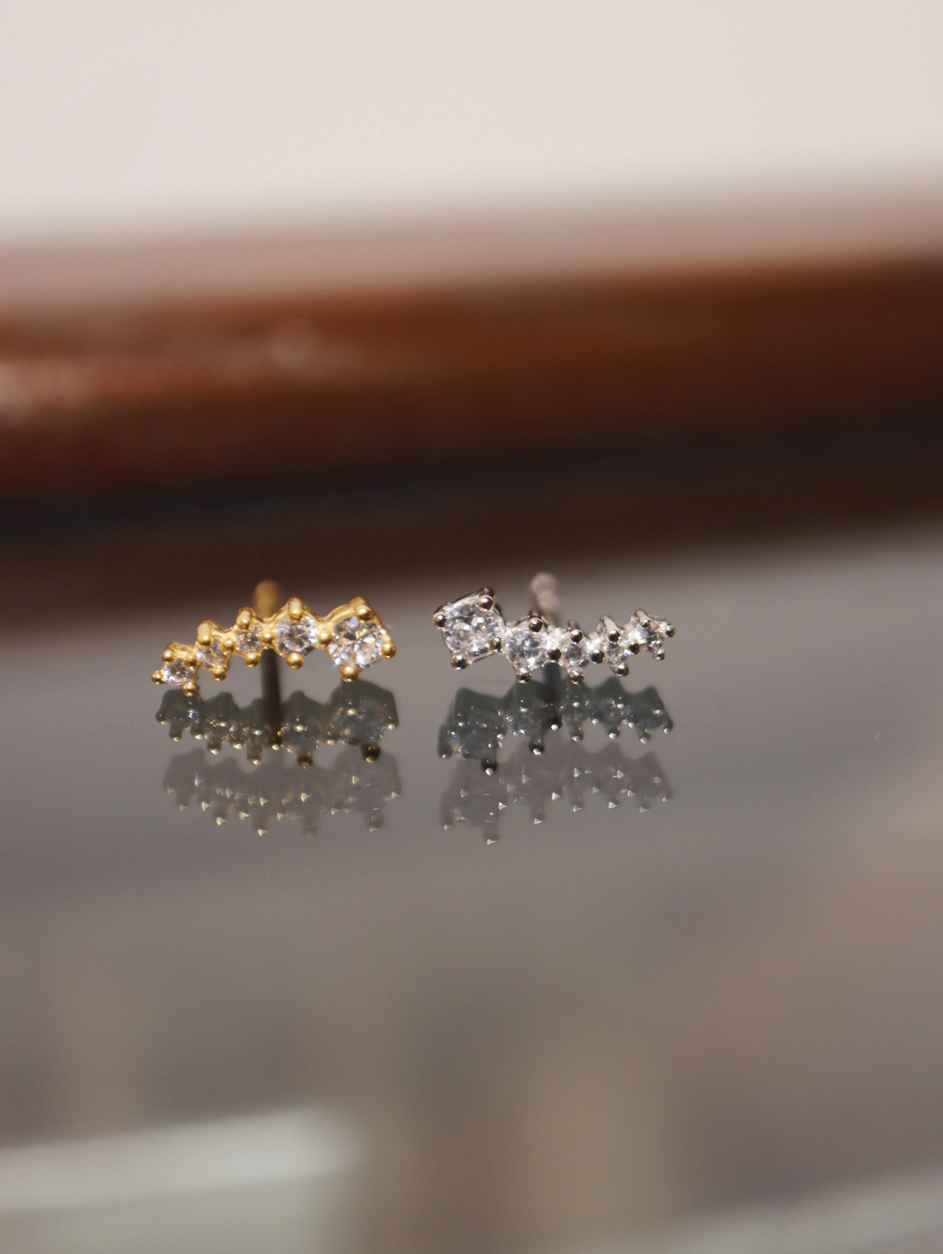 Bar curved 925 silver stud ball end piercing