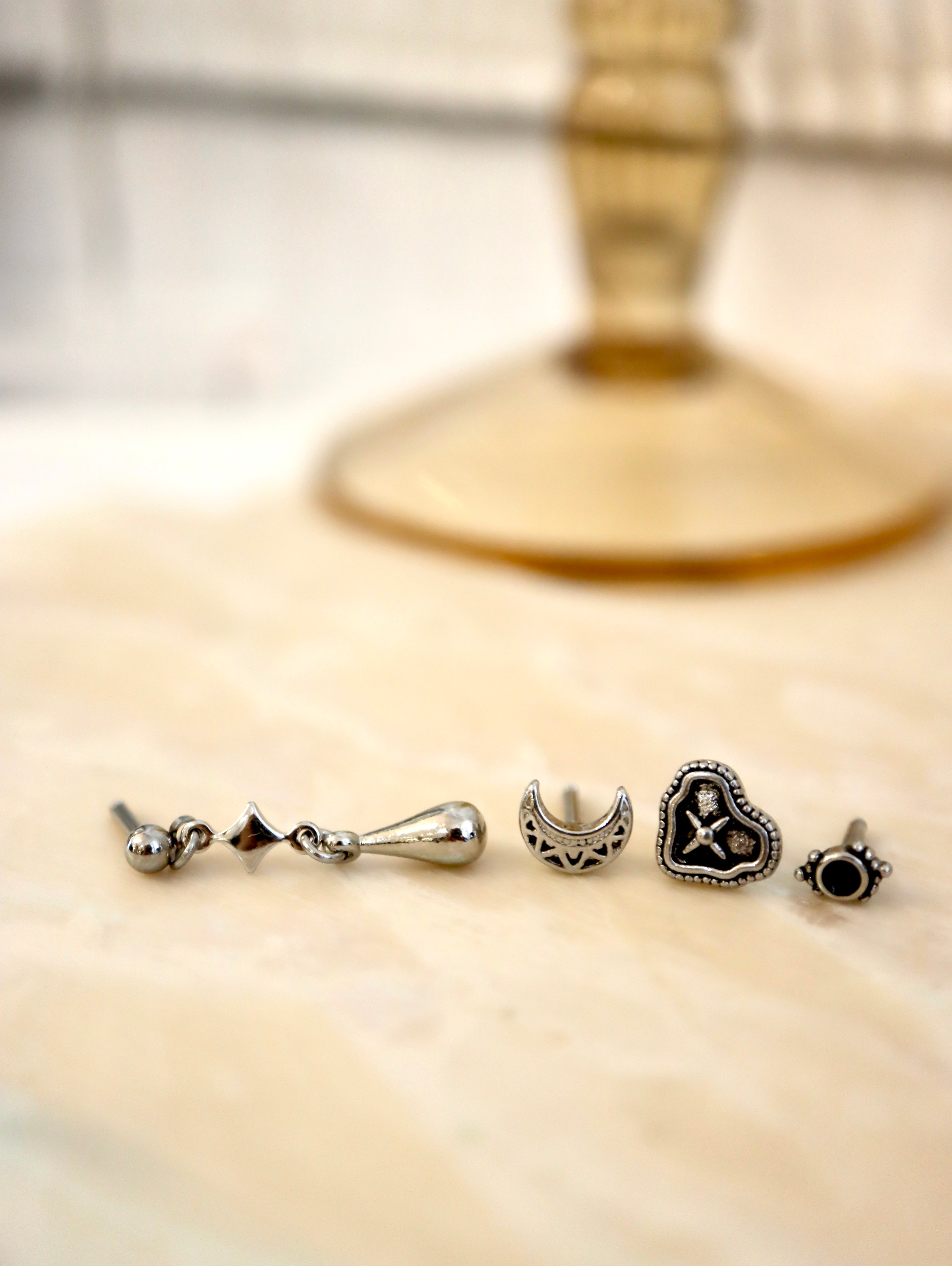 Crescent 🌙 stud surgical steel piercing (1pc)