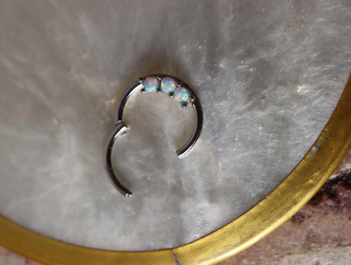 Triple opal clicker