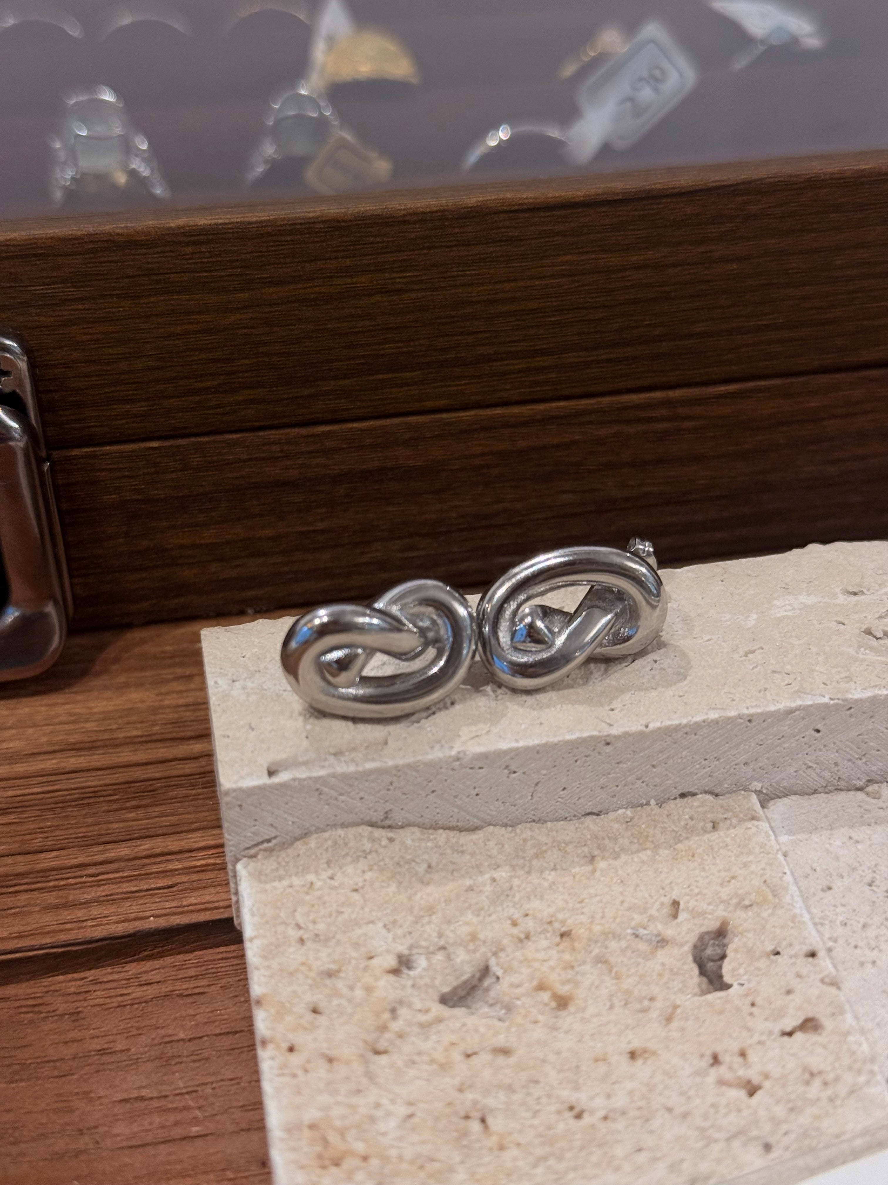 Knot stainless steel earrings
