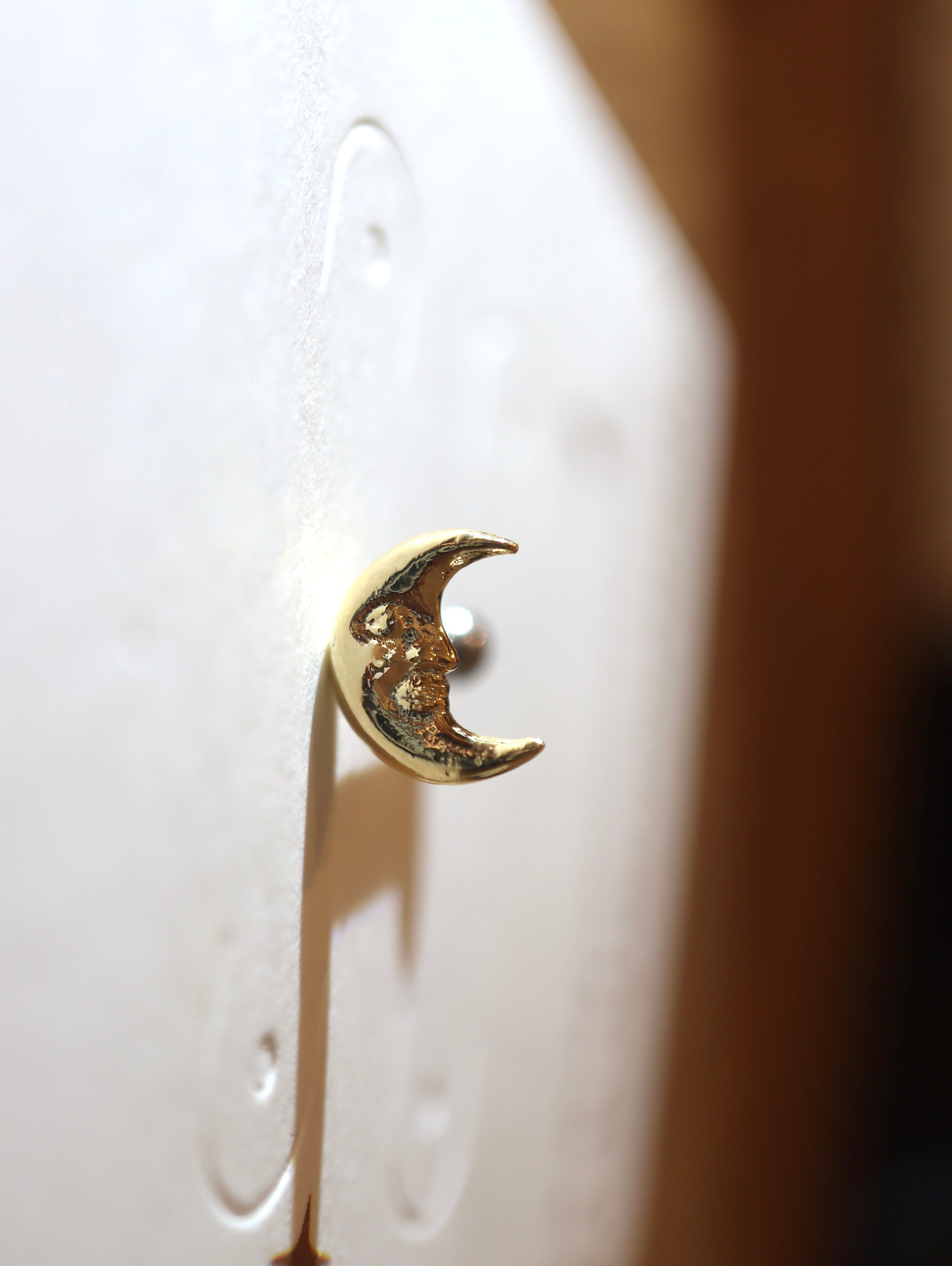 Crescent moon surgical steel stud earring (1pc)