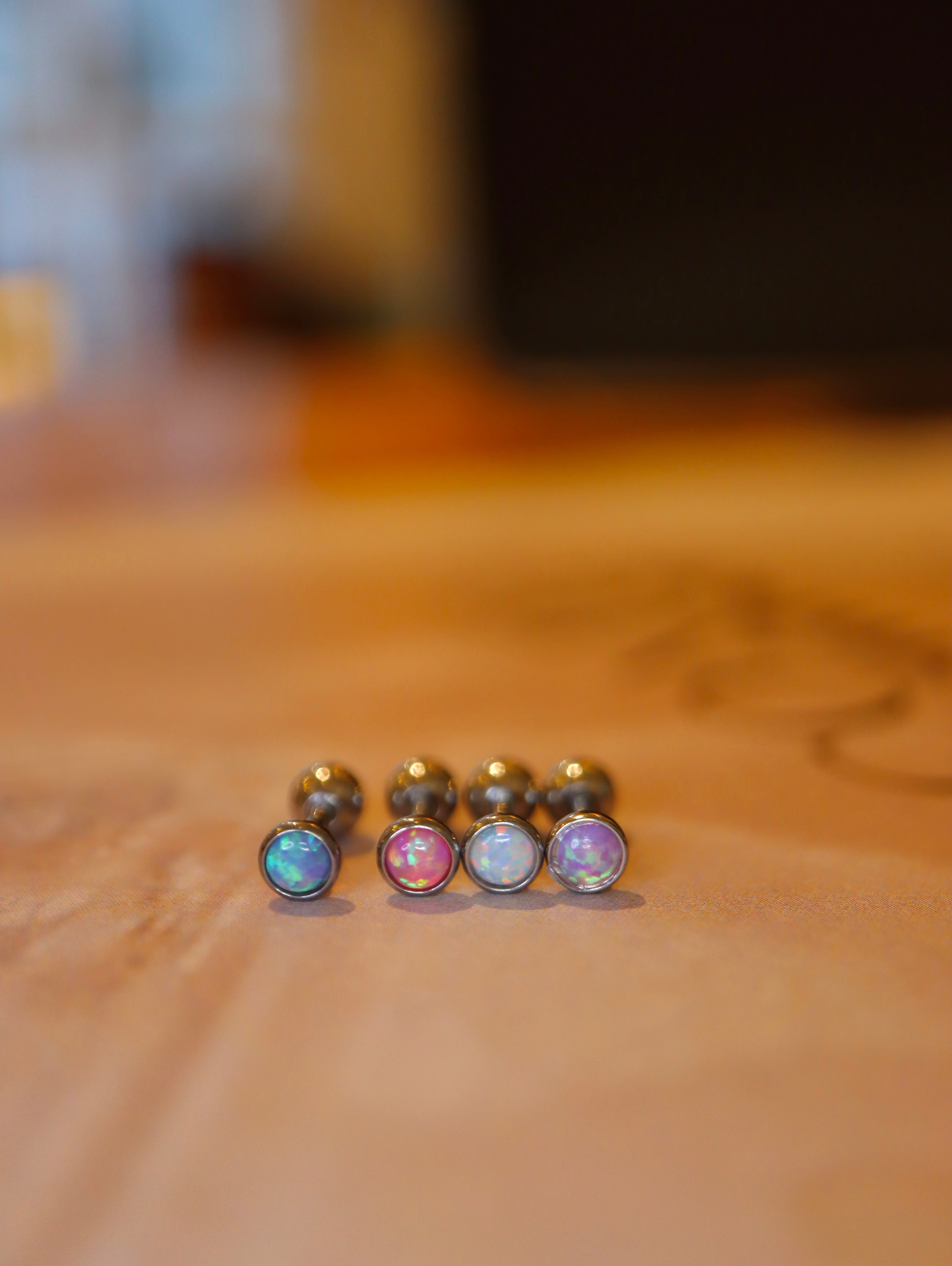 Resin Opal round stud Surguval Steel Piercing (1pc)