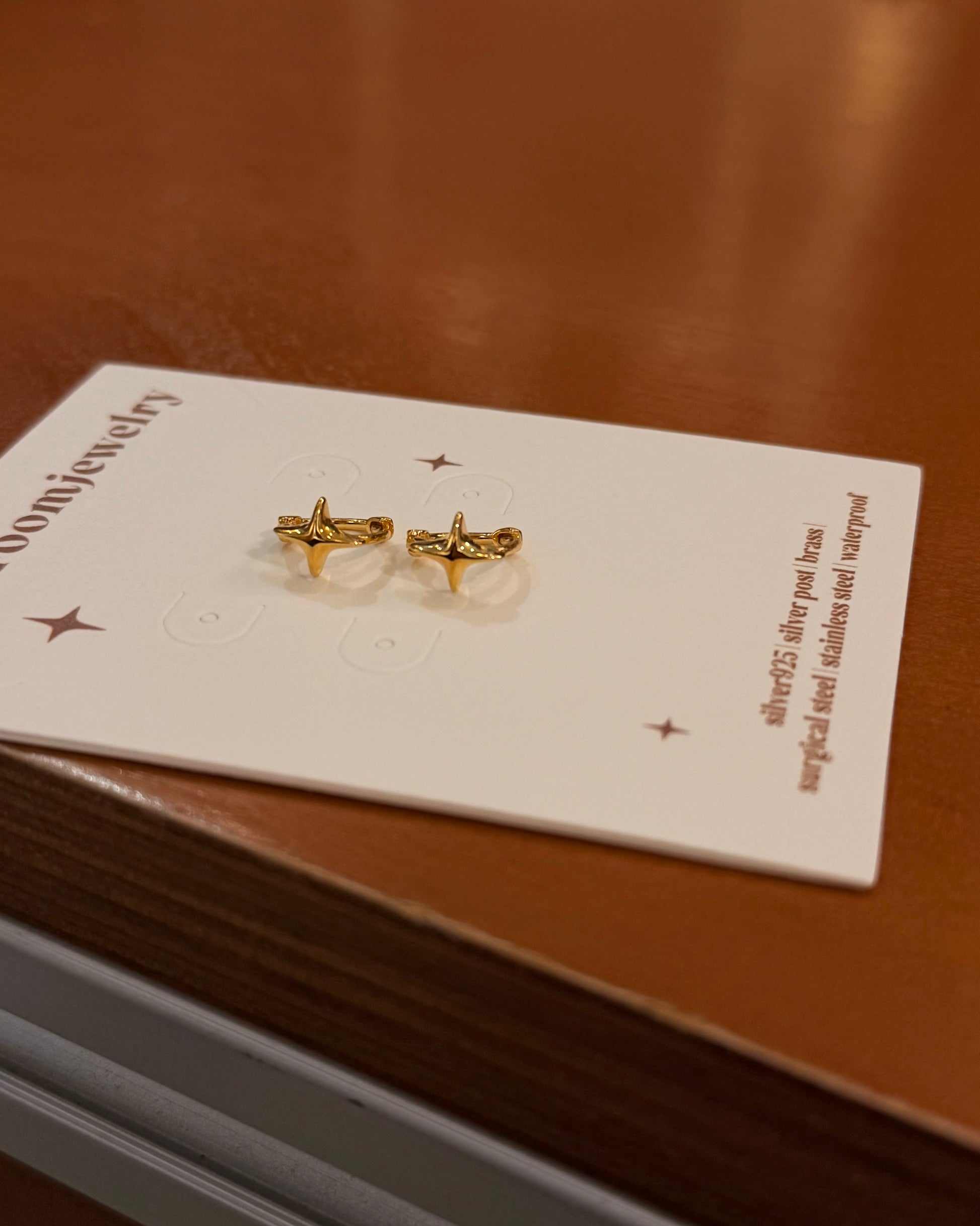 Star 925 silver hinged hoop earrings