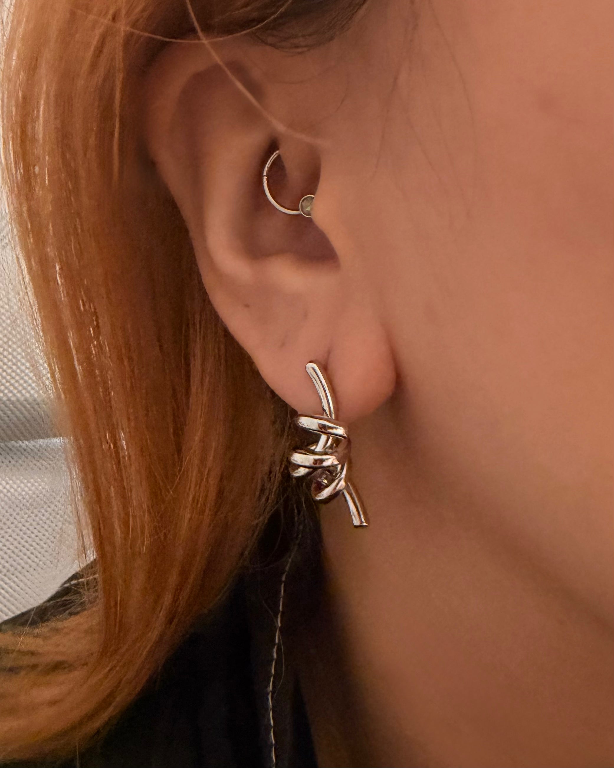 Knot twisted earrings