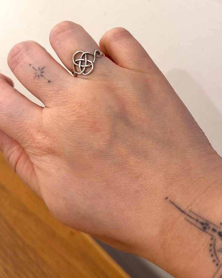 Celtic Knot Band 925 Silver Ring