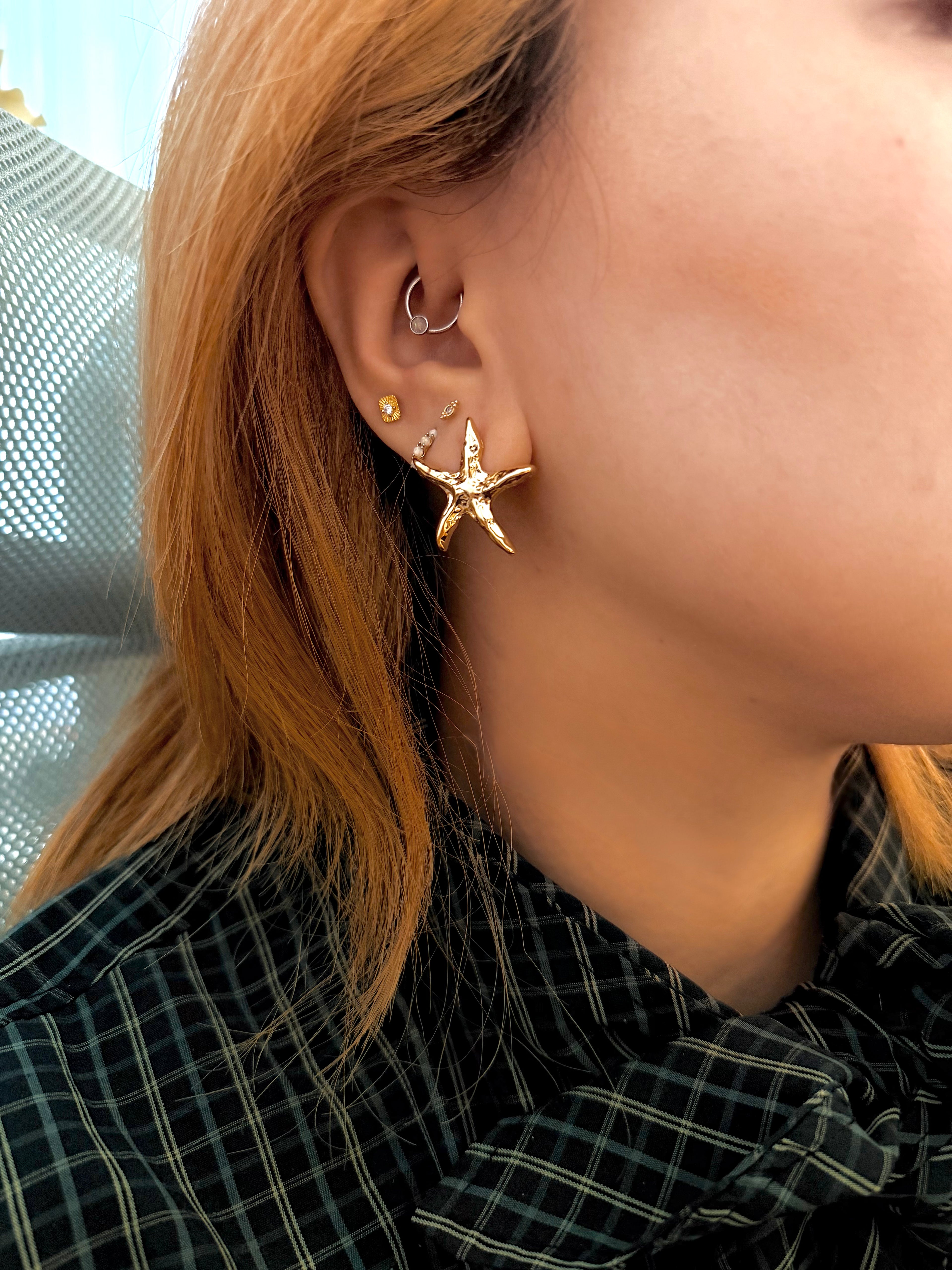 Starfish brass earrings