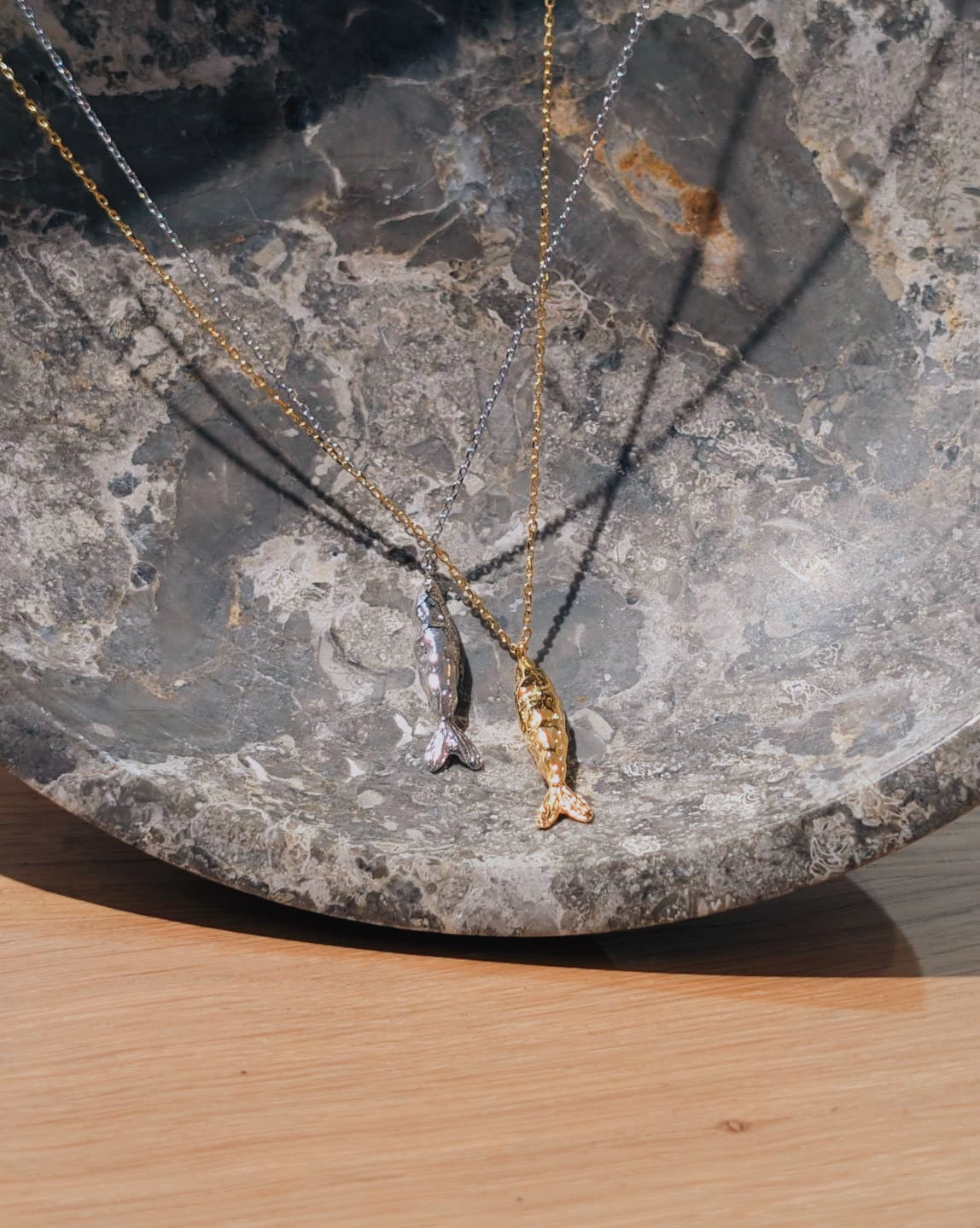 Tidal necklace