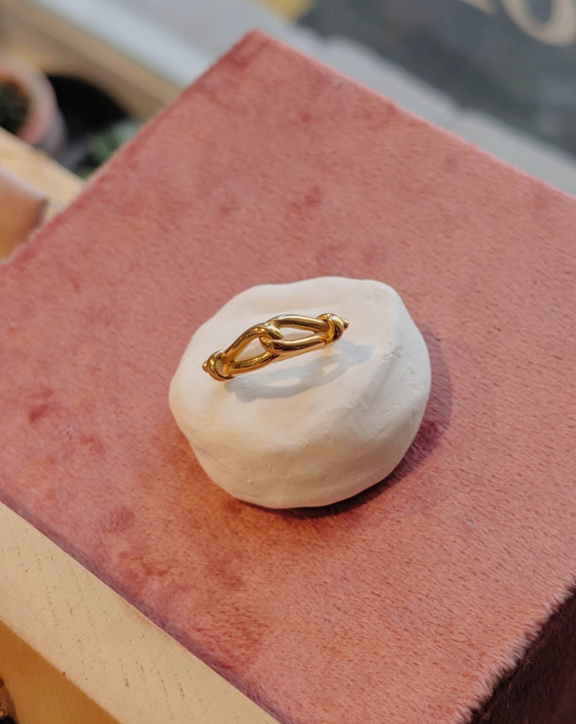 Interlock stainless steel ring