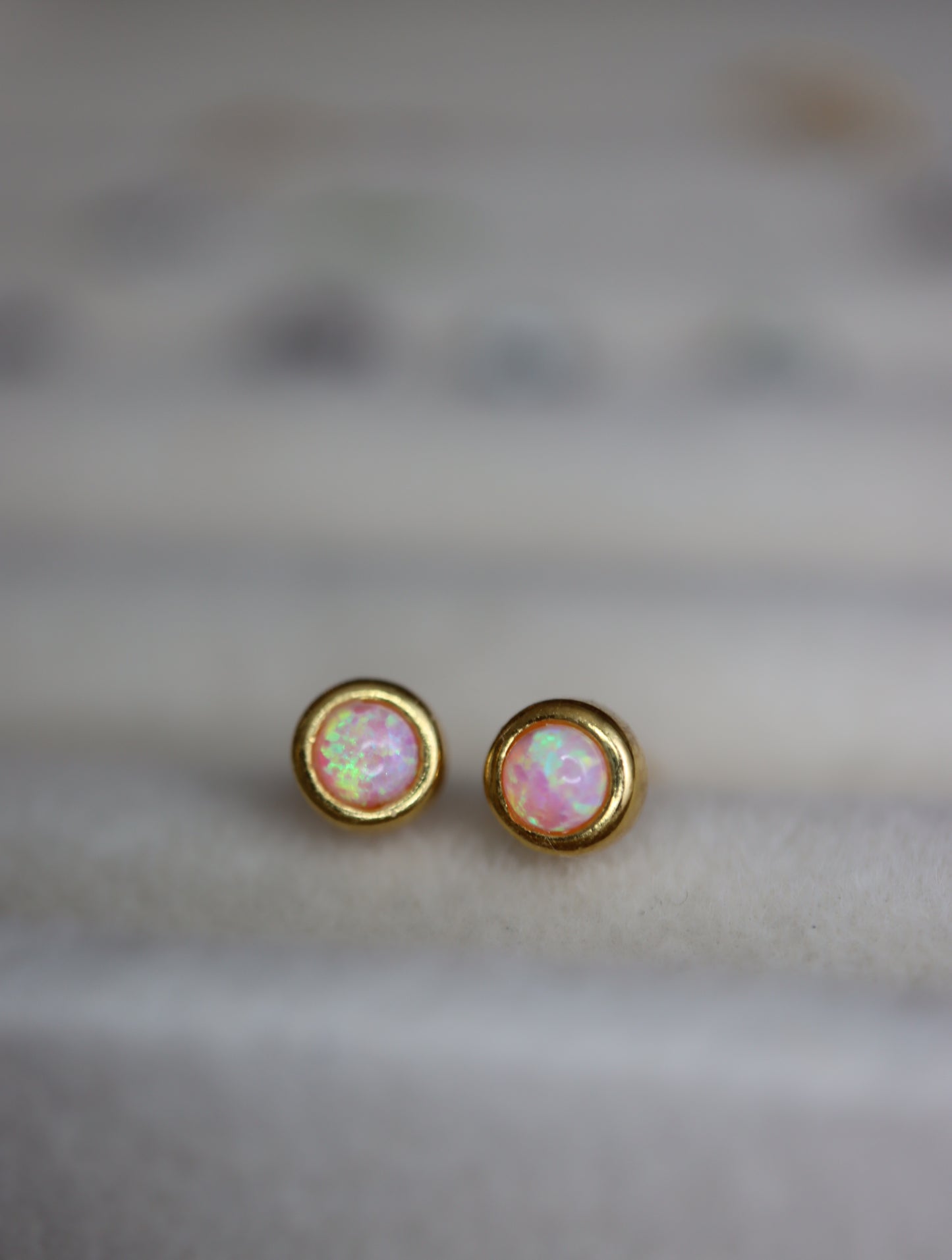 Round opal stud Silver925 earrings