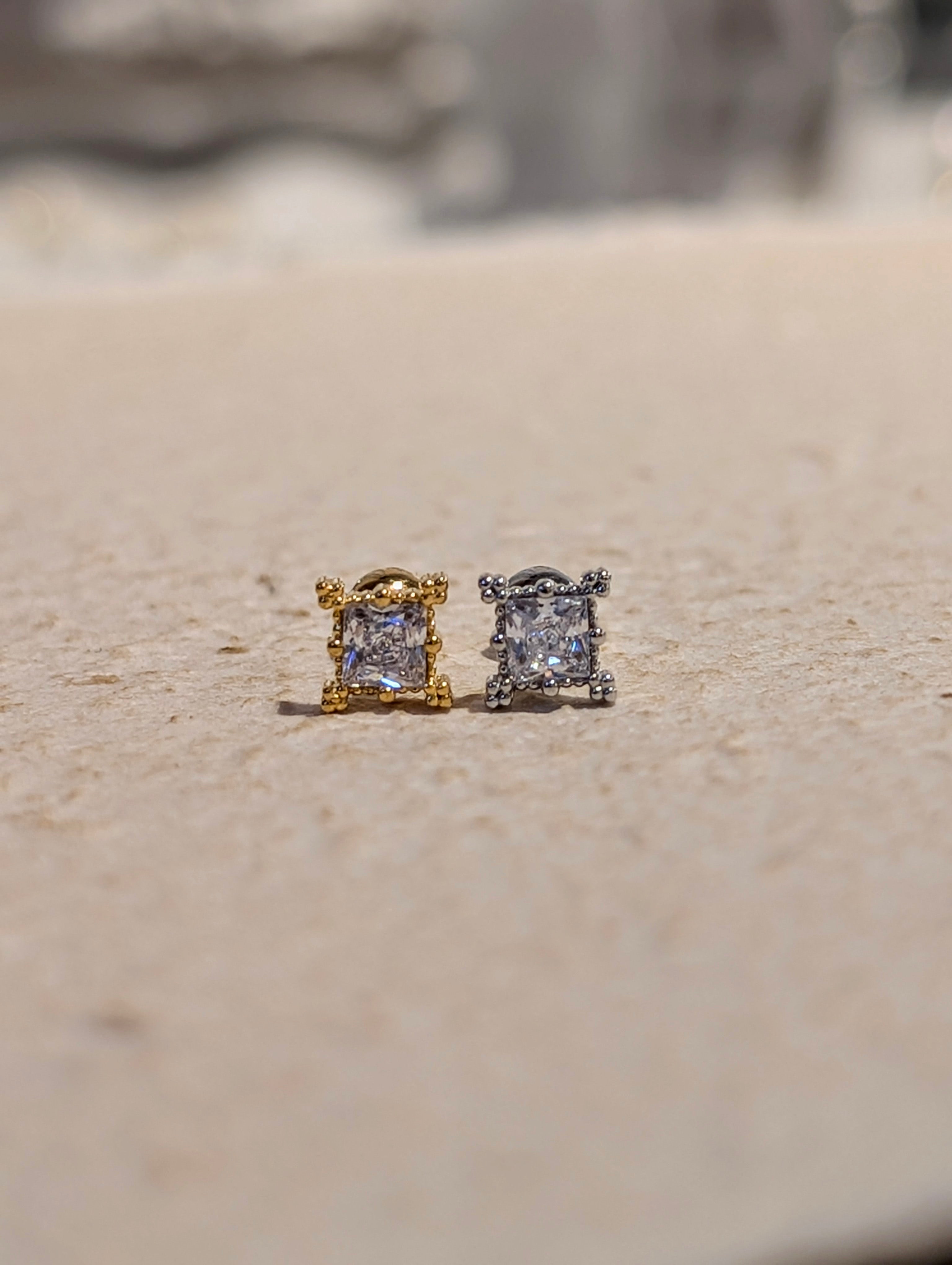 Square cz surgical steel stud piercing (1pc)