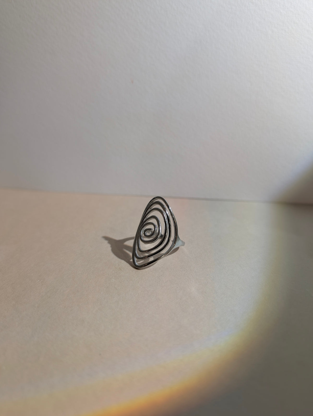 Oval spiral stainless steel ring