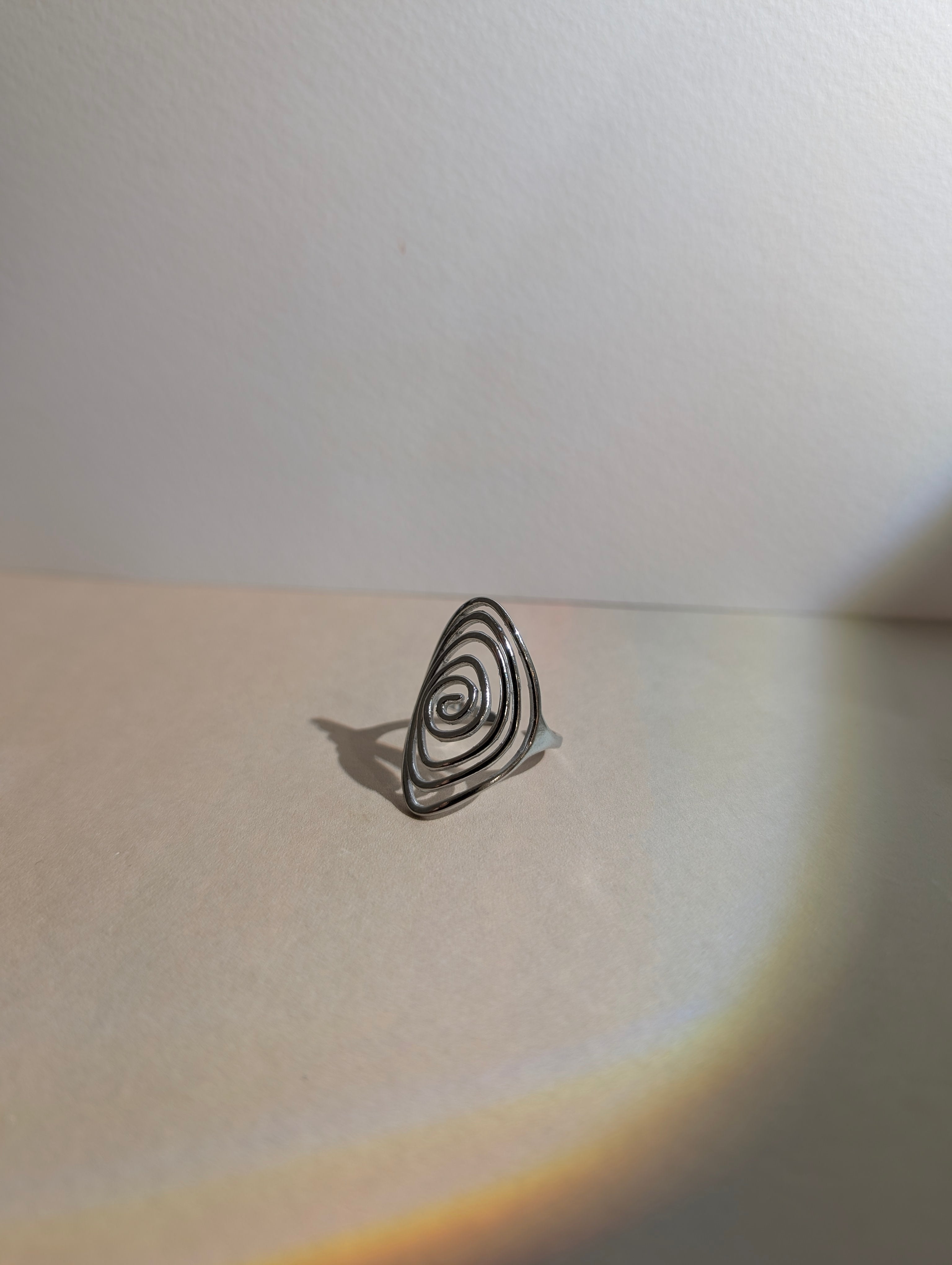 Oval spiral stainless steel ring