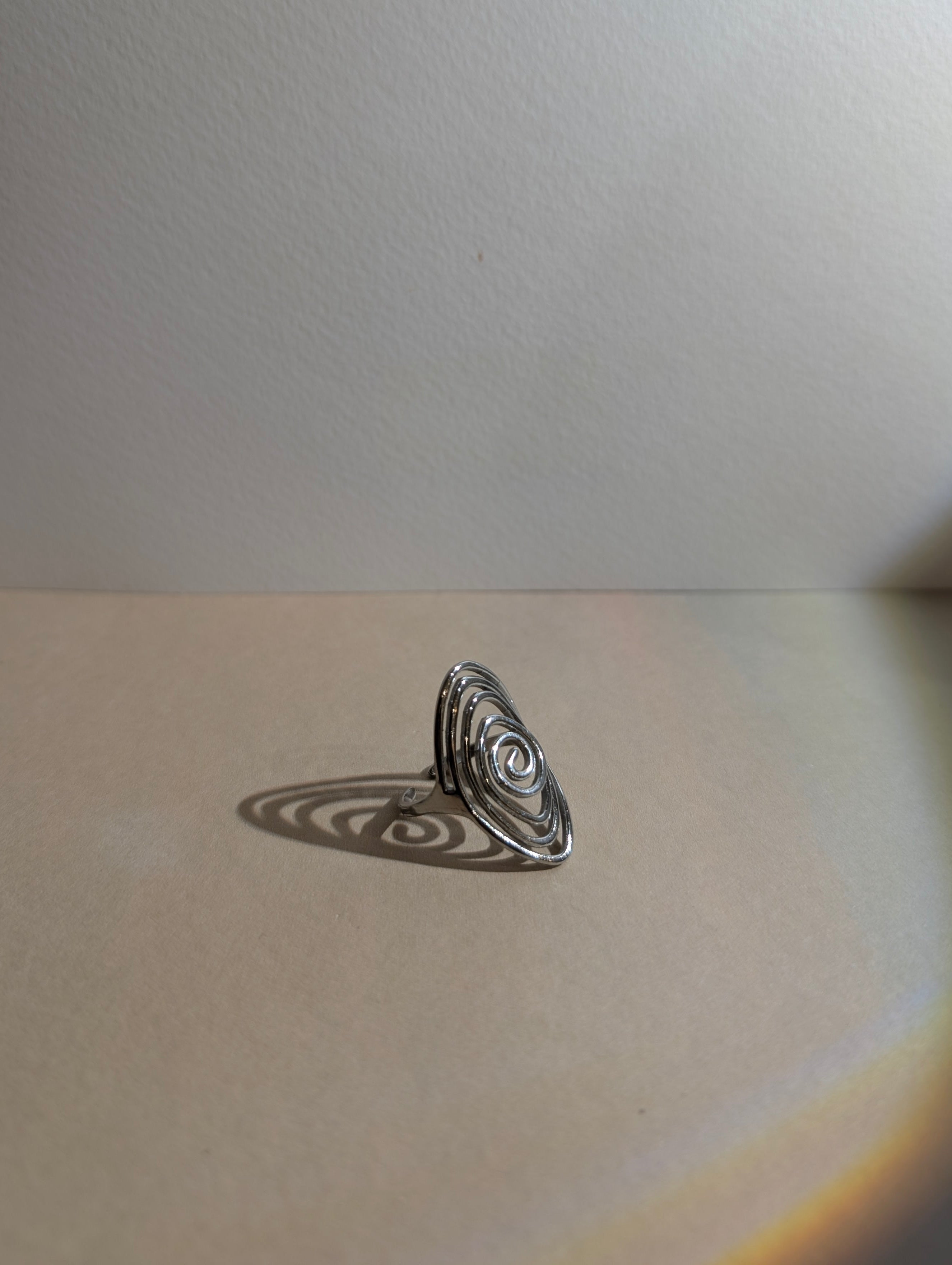 Oval spiral stainless steel ring