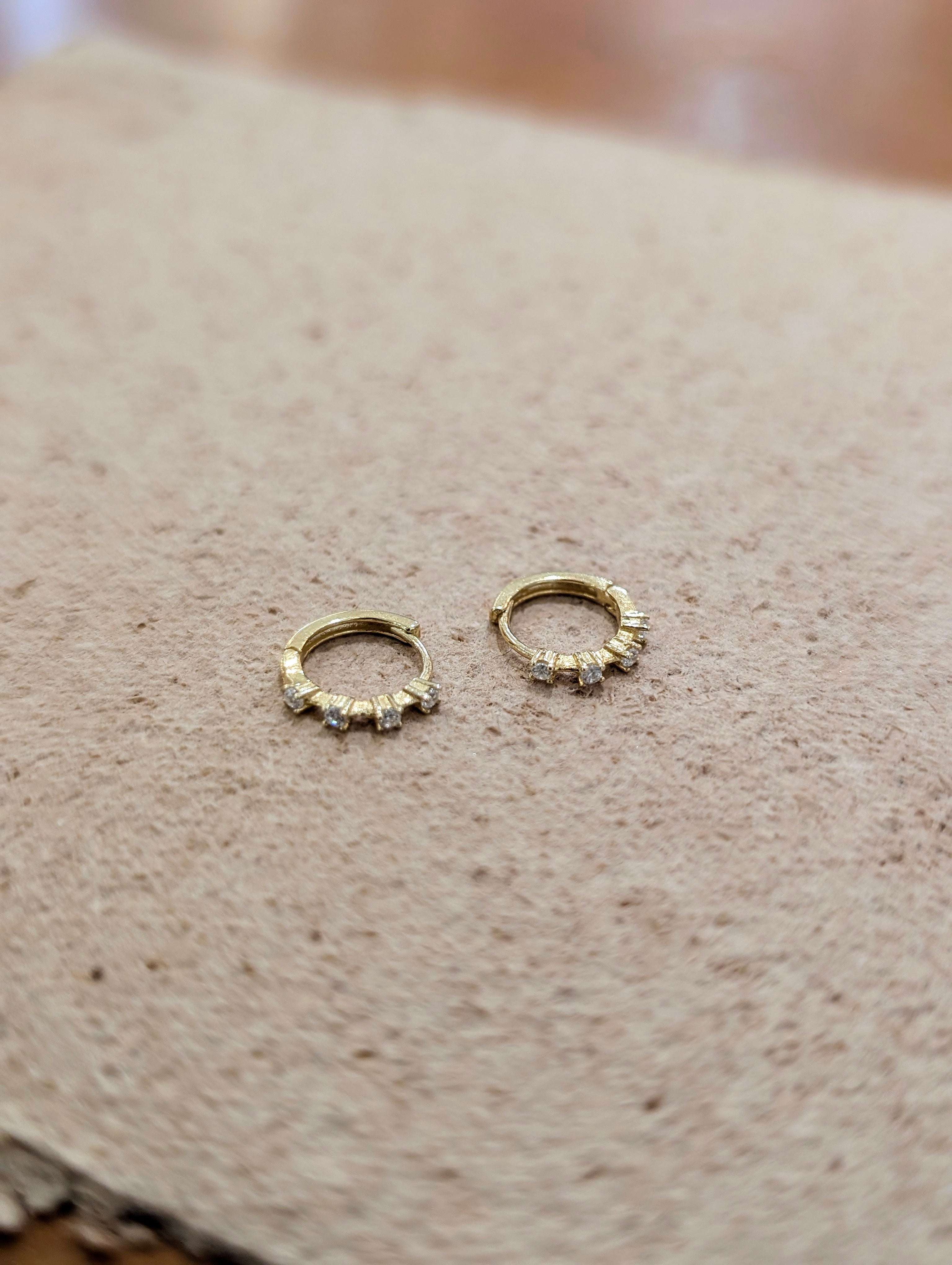 Lucent Line Huggie Hoop 925 Silver Earrings